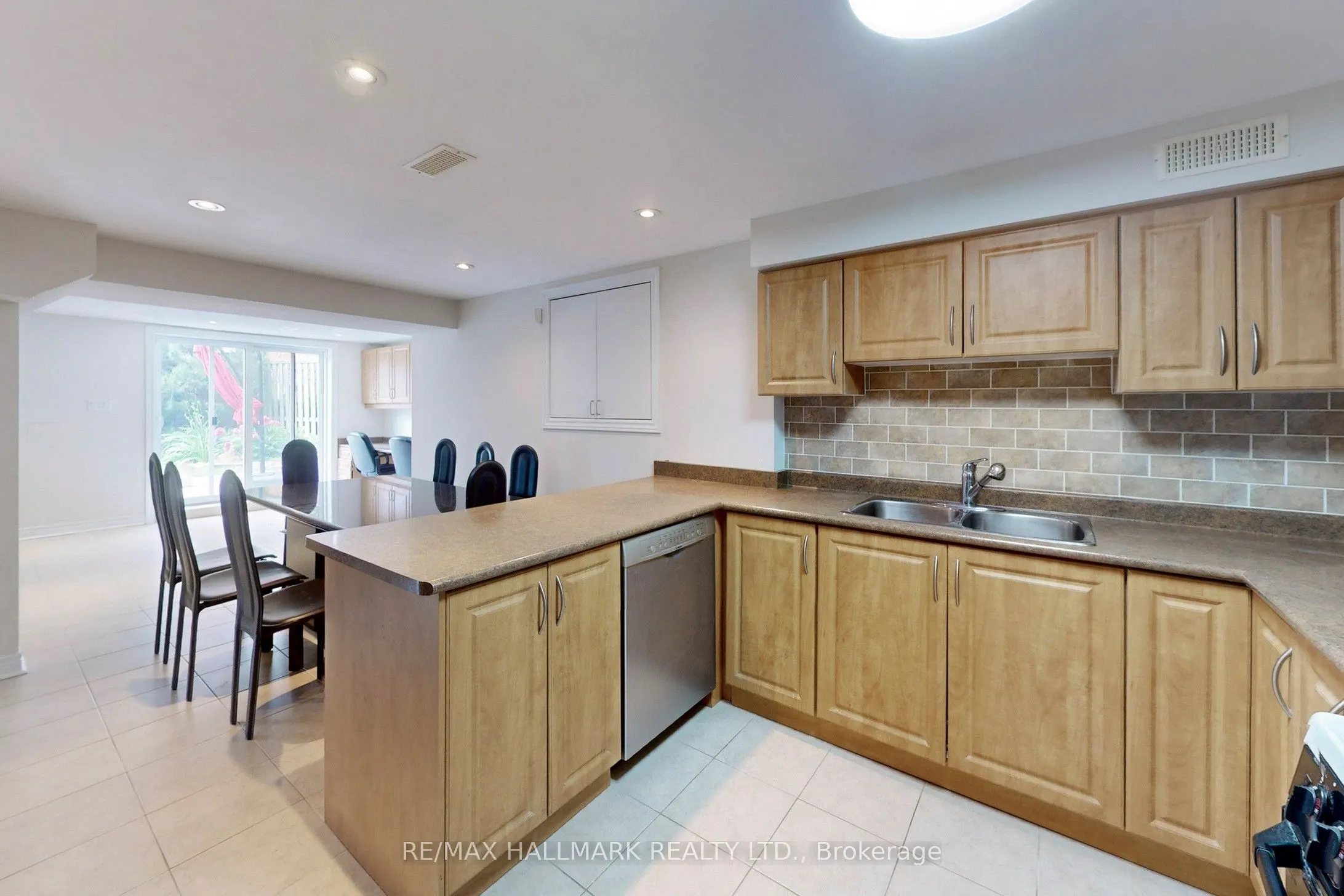 2 Butterfield Drive