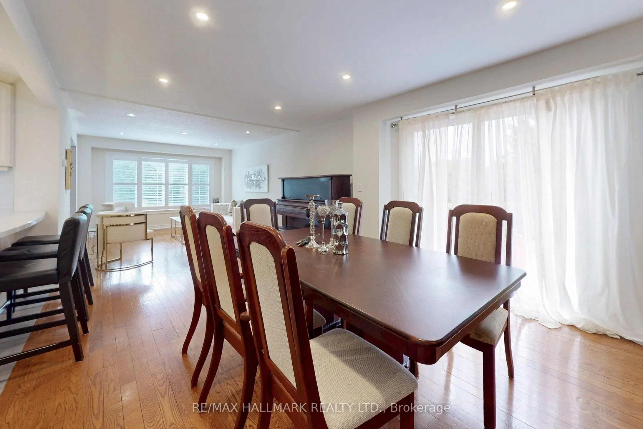2 Butterfield Drive