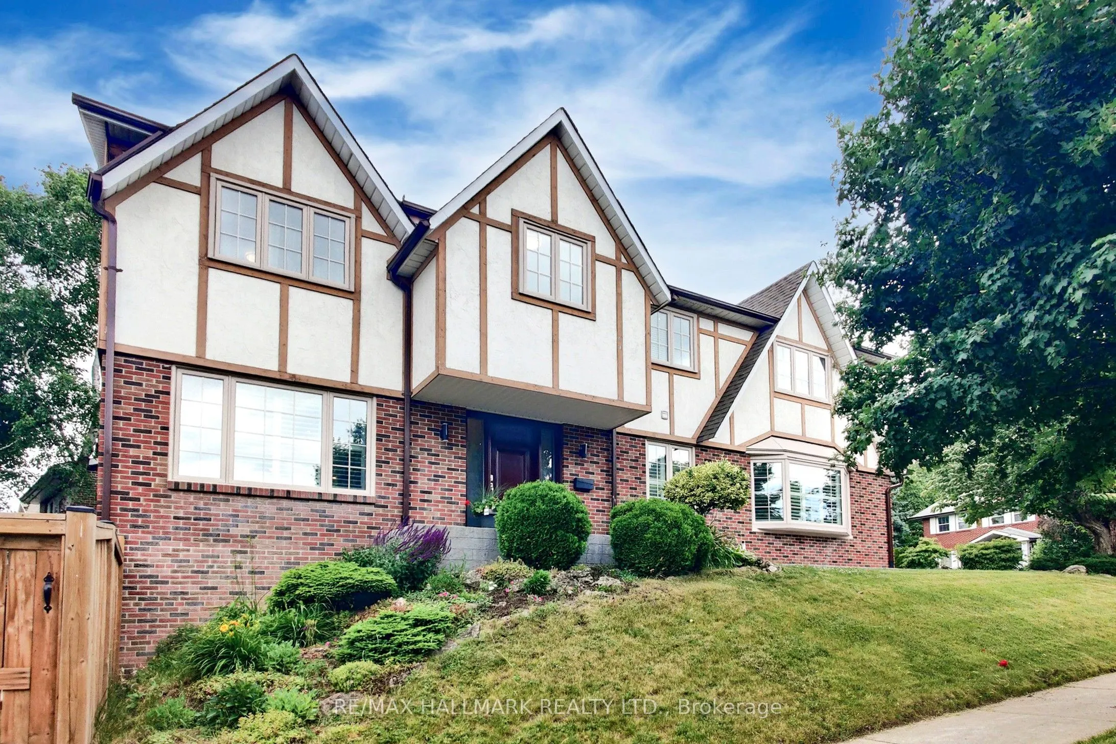 2 Butterfield Drive