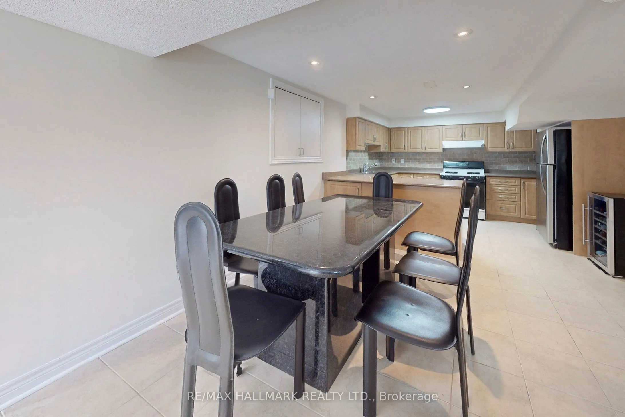 2 Butterfield Drive