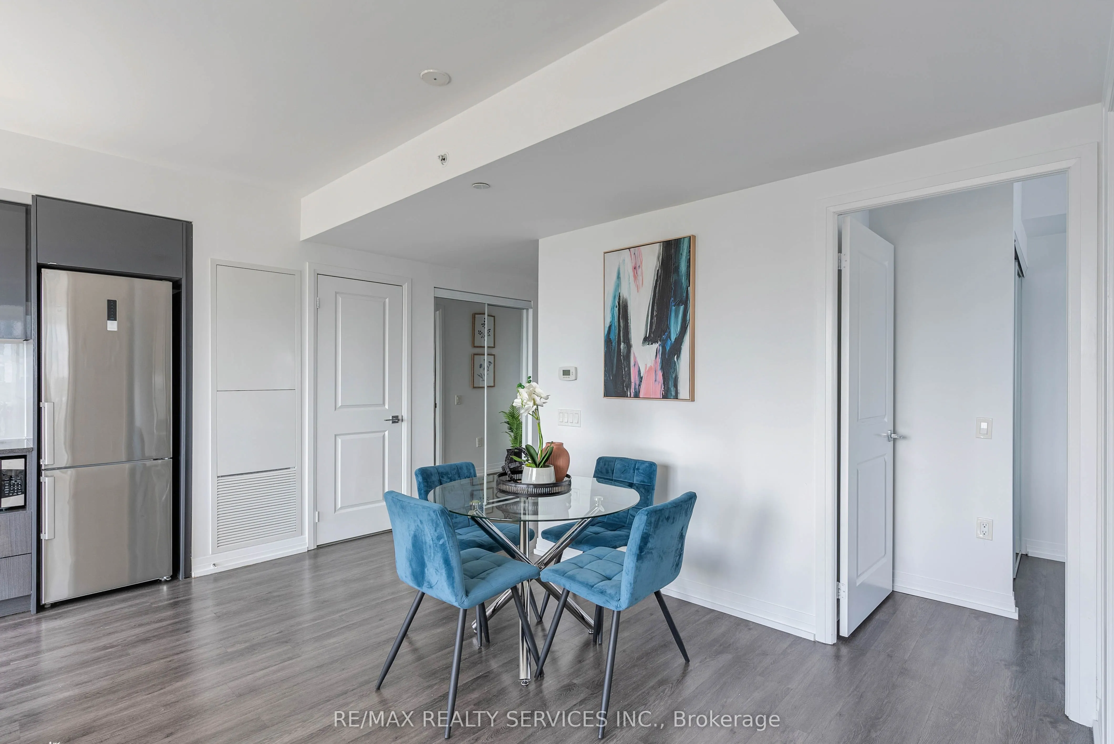 251 Jarvis Street, #11