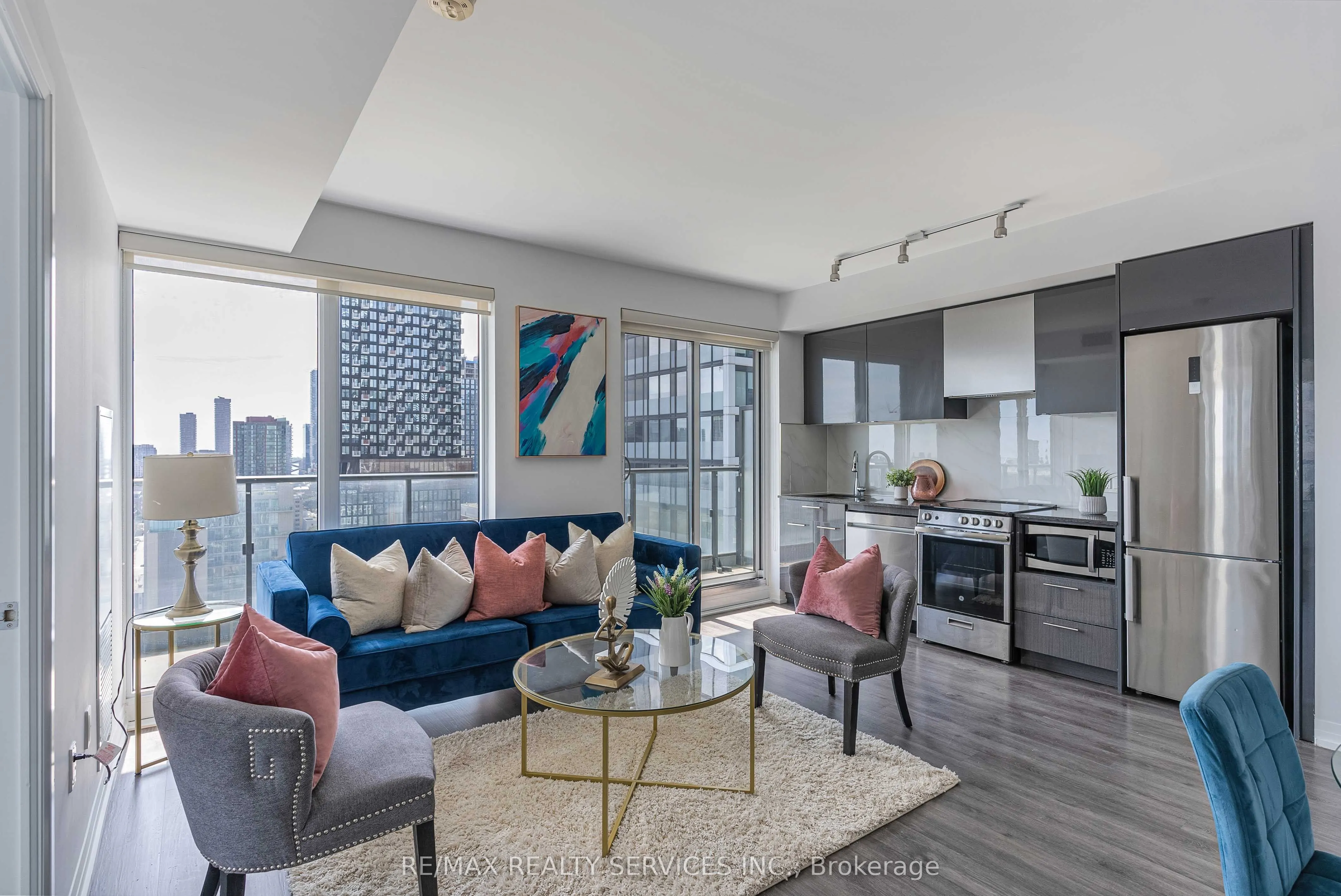 251 Jarvis Street, #11