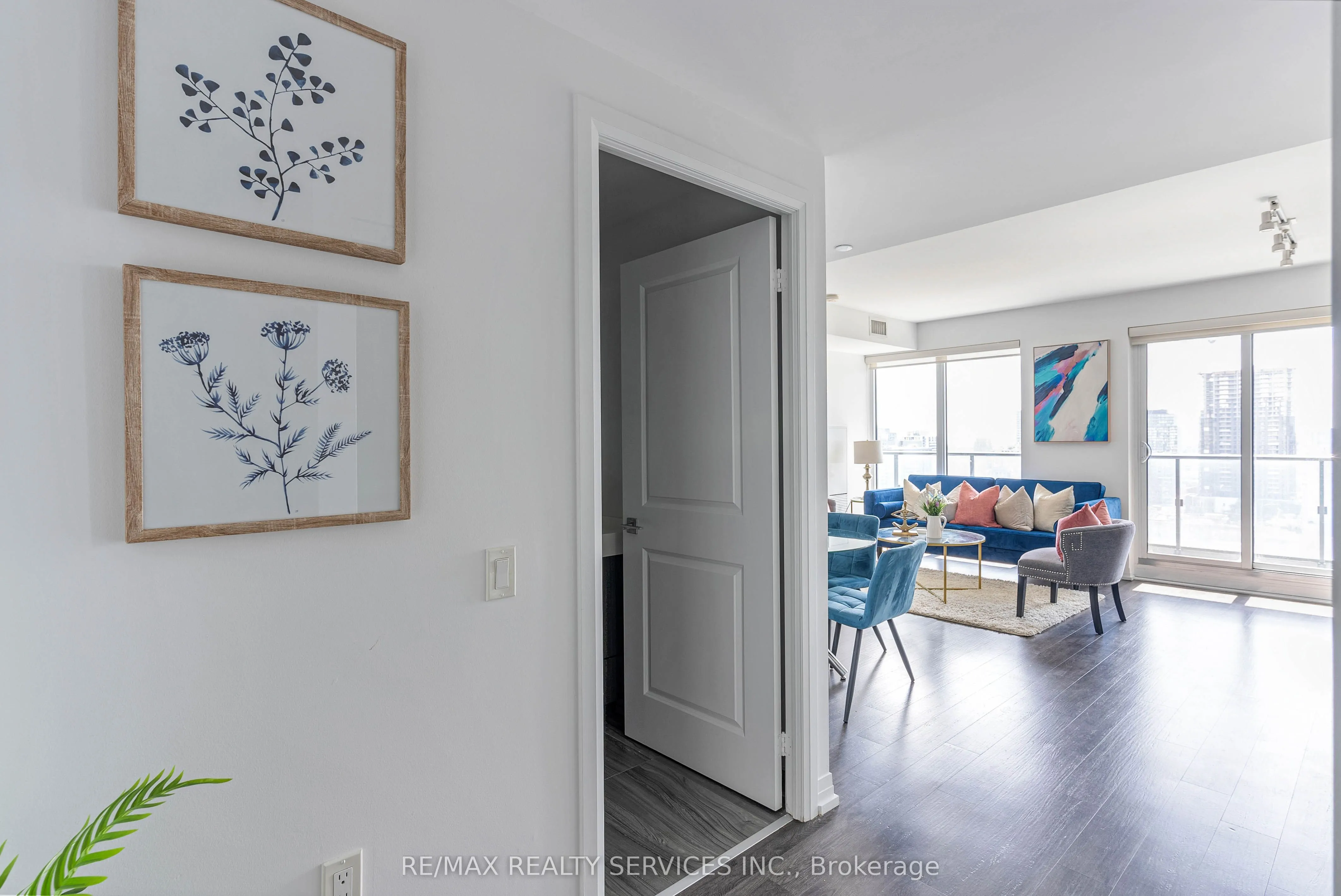 251 Jarvis Street, #11