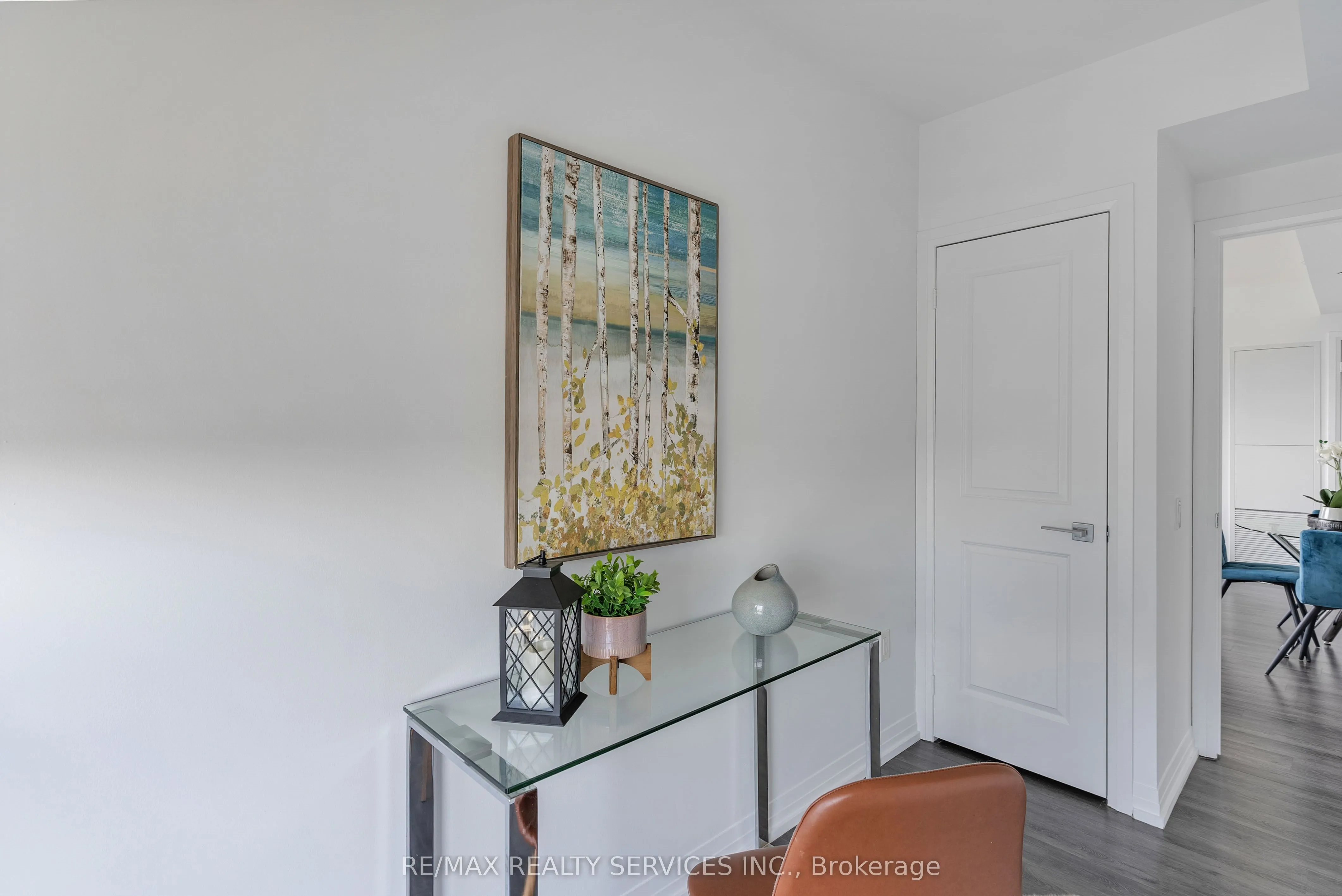 251 Jarvis Street, #11