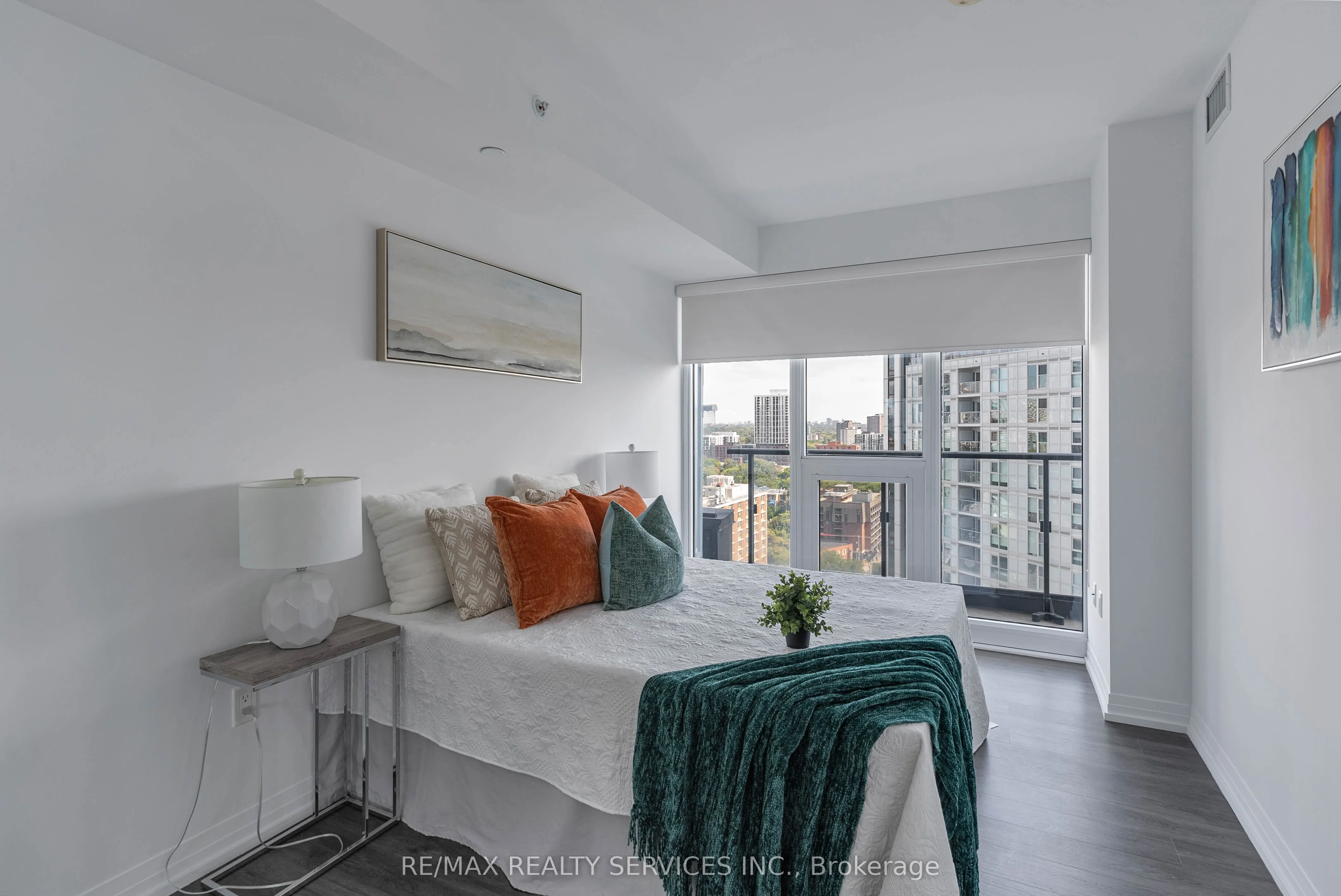 251 Jarvis Street, #11