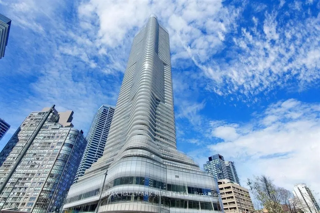 11 Wellesley Street W, #3909