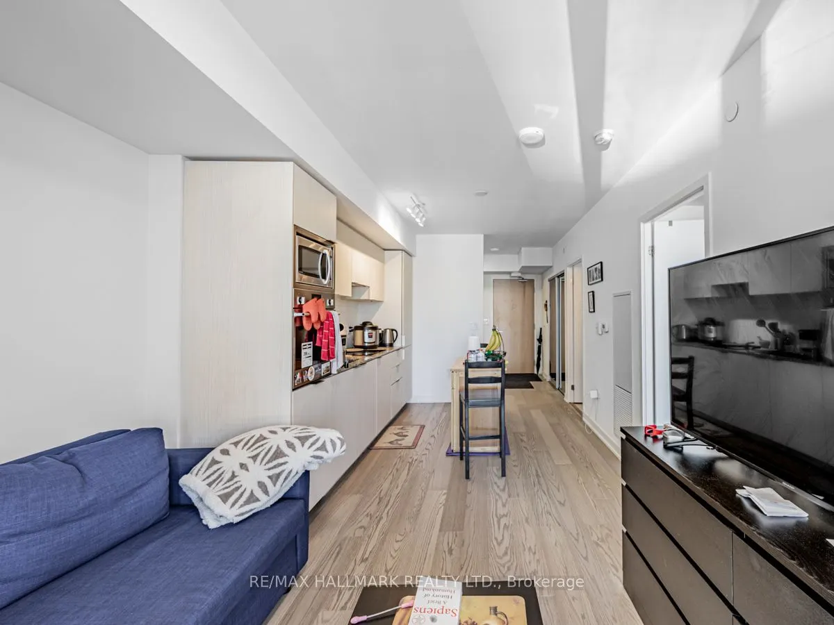 11 Wellesley Street W, #3909