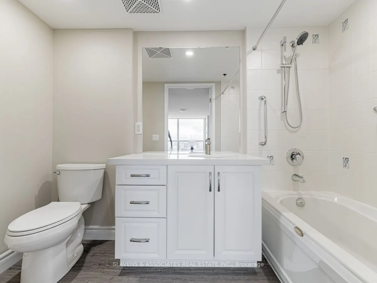 2 Neptune Drive, #904