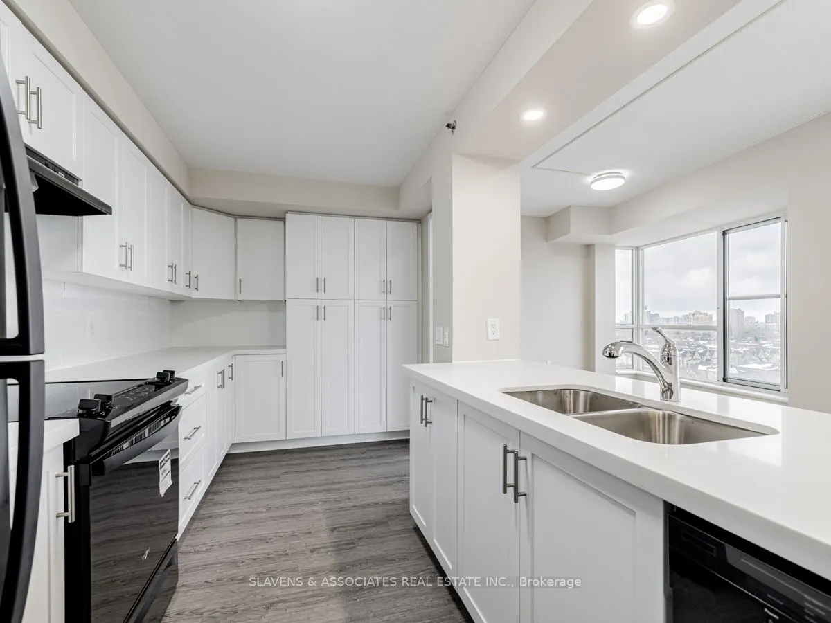 2 Neptune Drive, #904