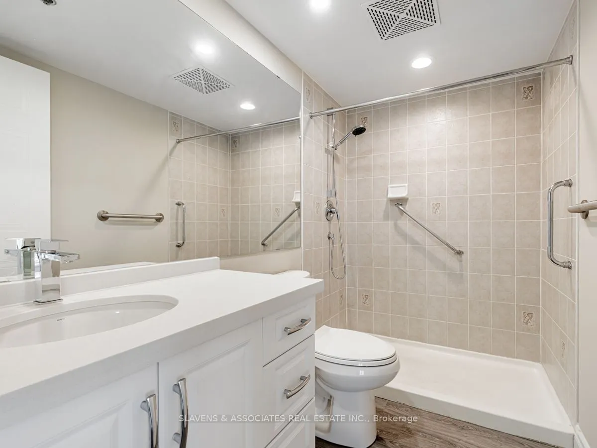 2 Neptune Drive, #904