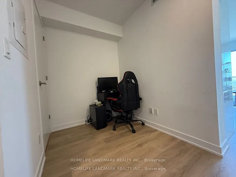 501 Yonge Street, #2208