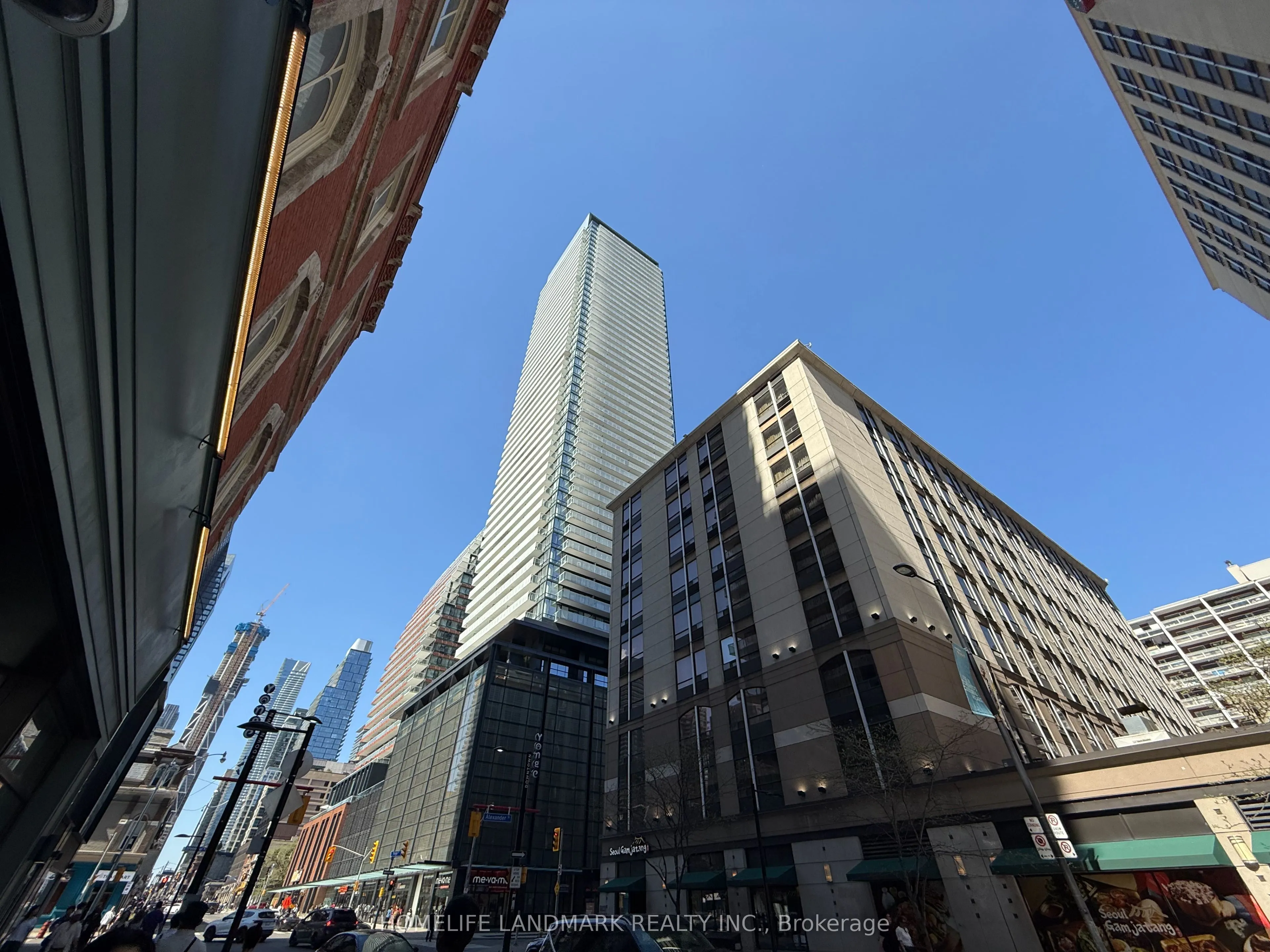 501 Yonge Street, #2208