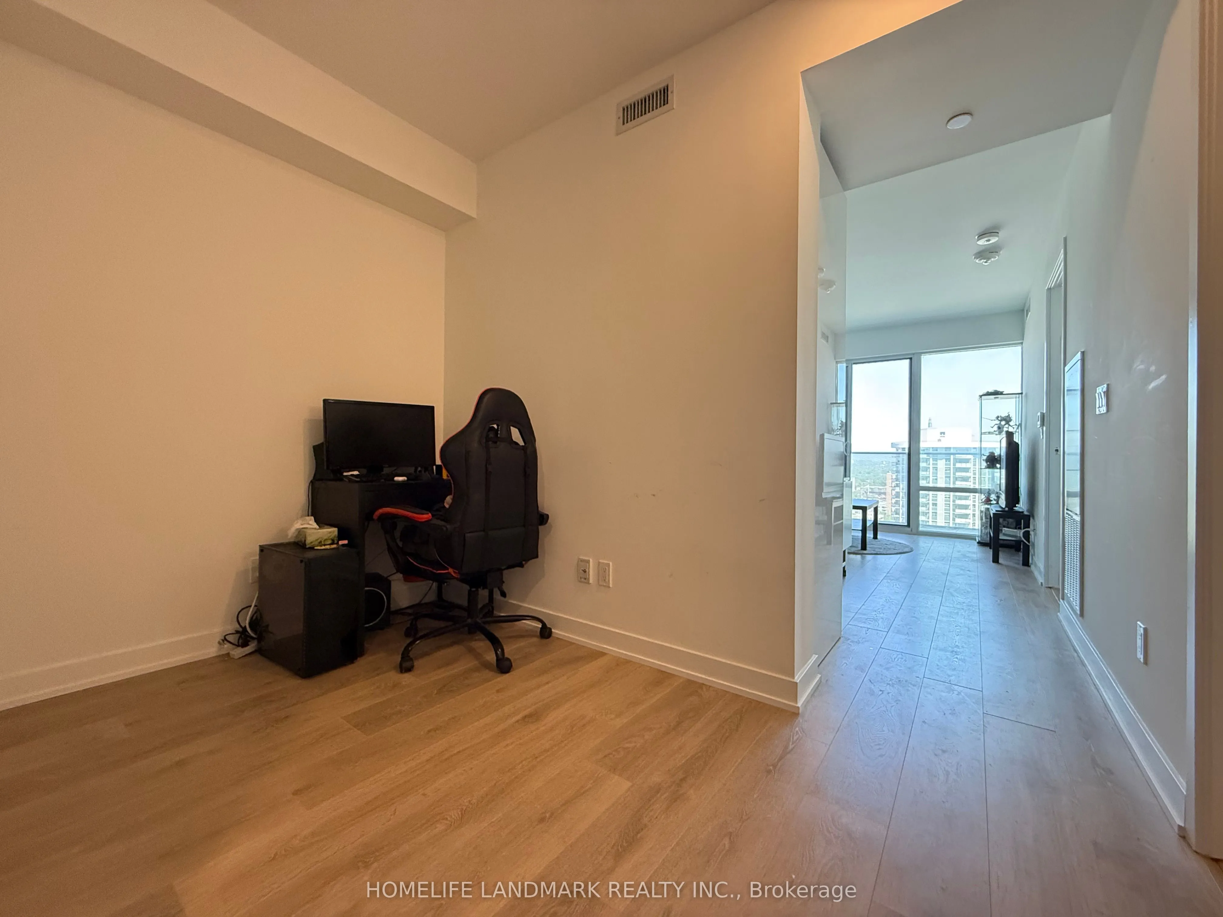 501 Yonge Street, #2208