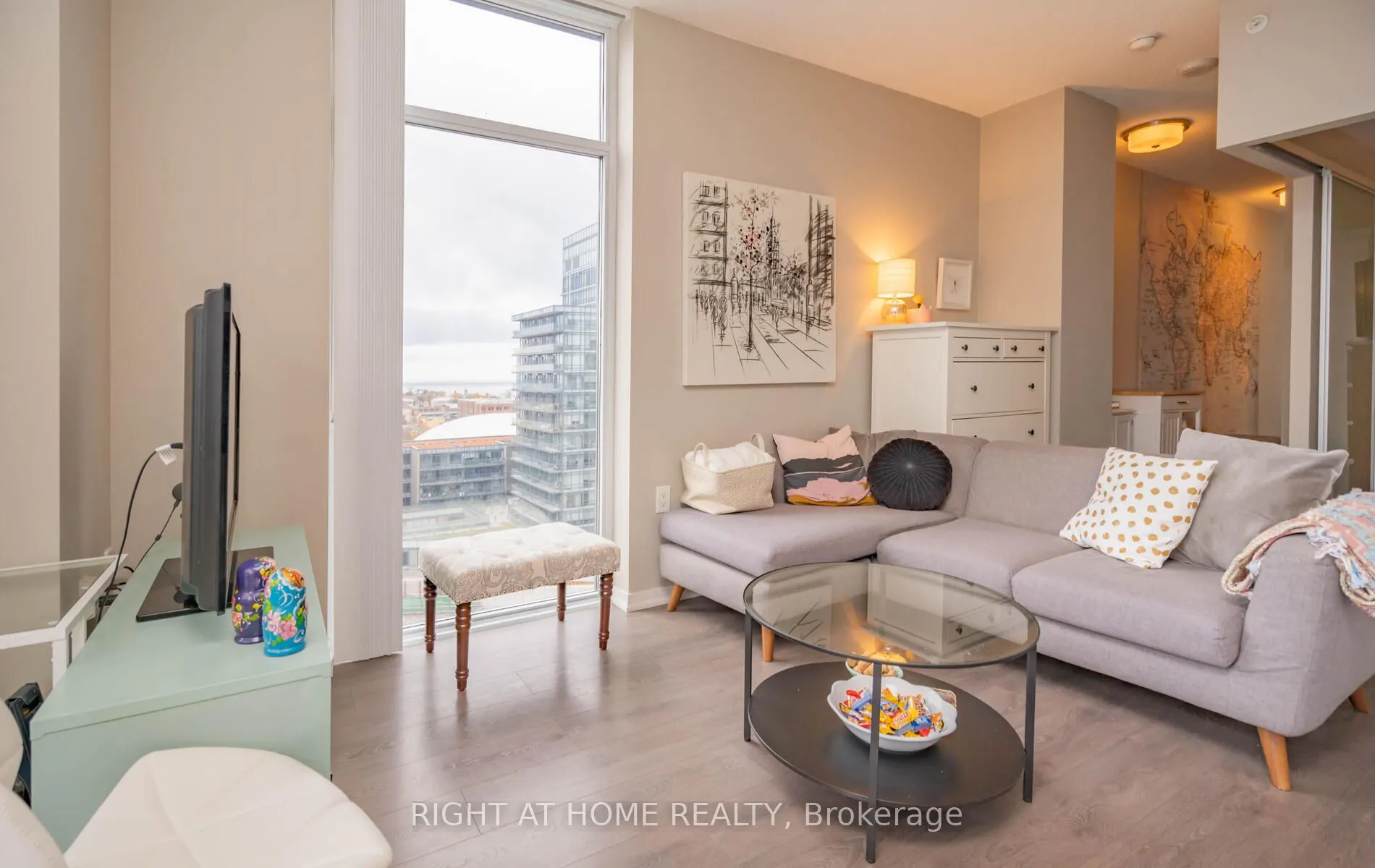 36 Lisgar Street, #1112E