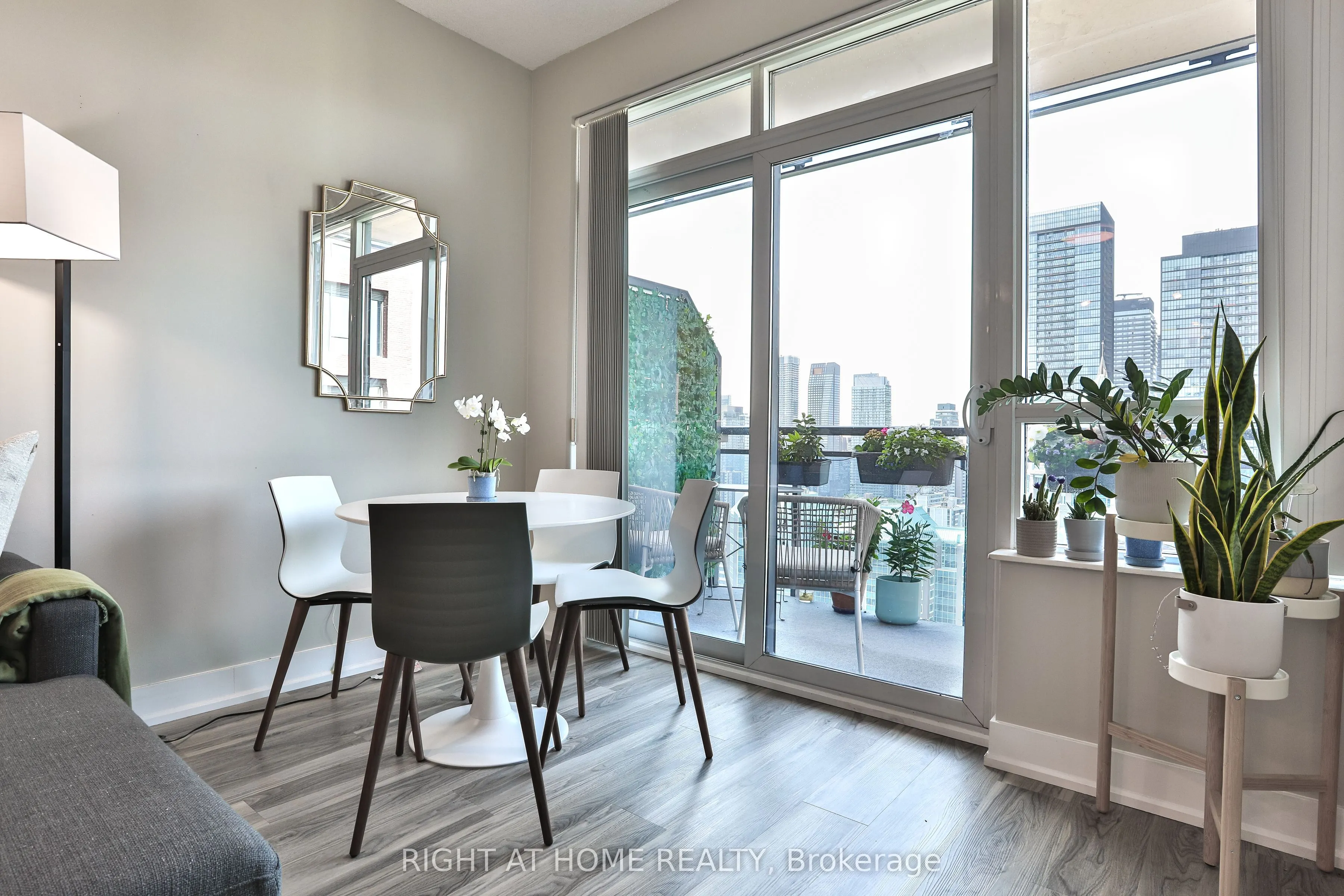 28 Linden Street, #2308