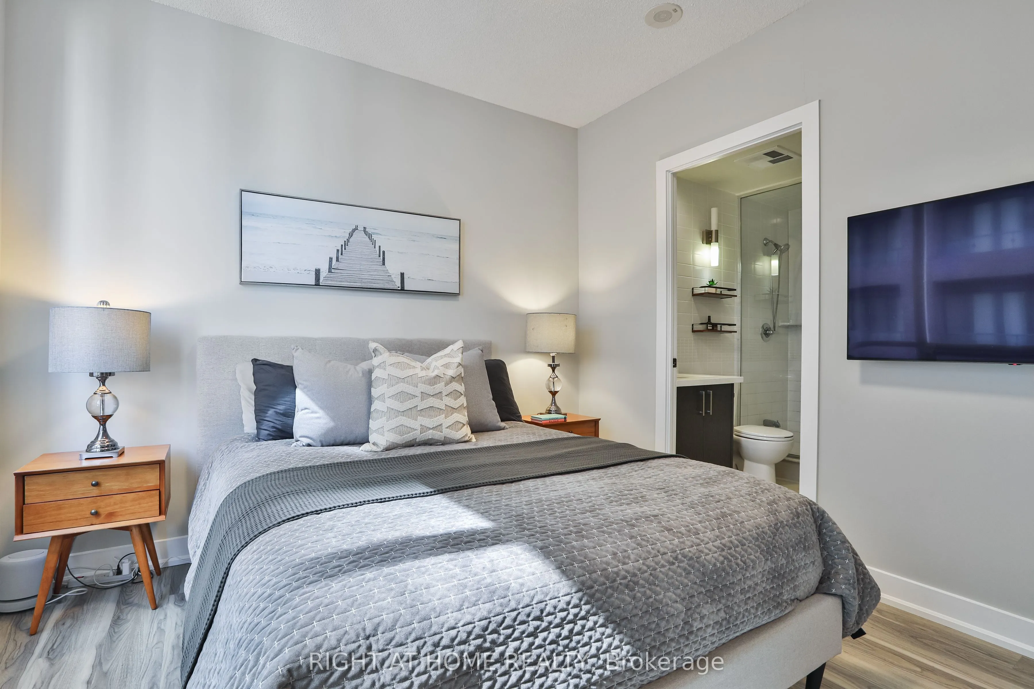 28 Linden Street, #2308