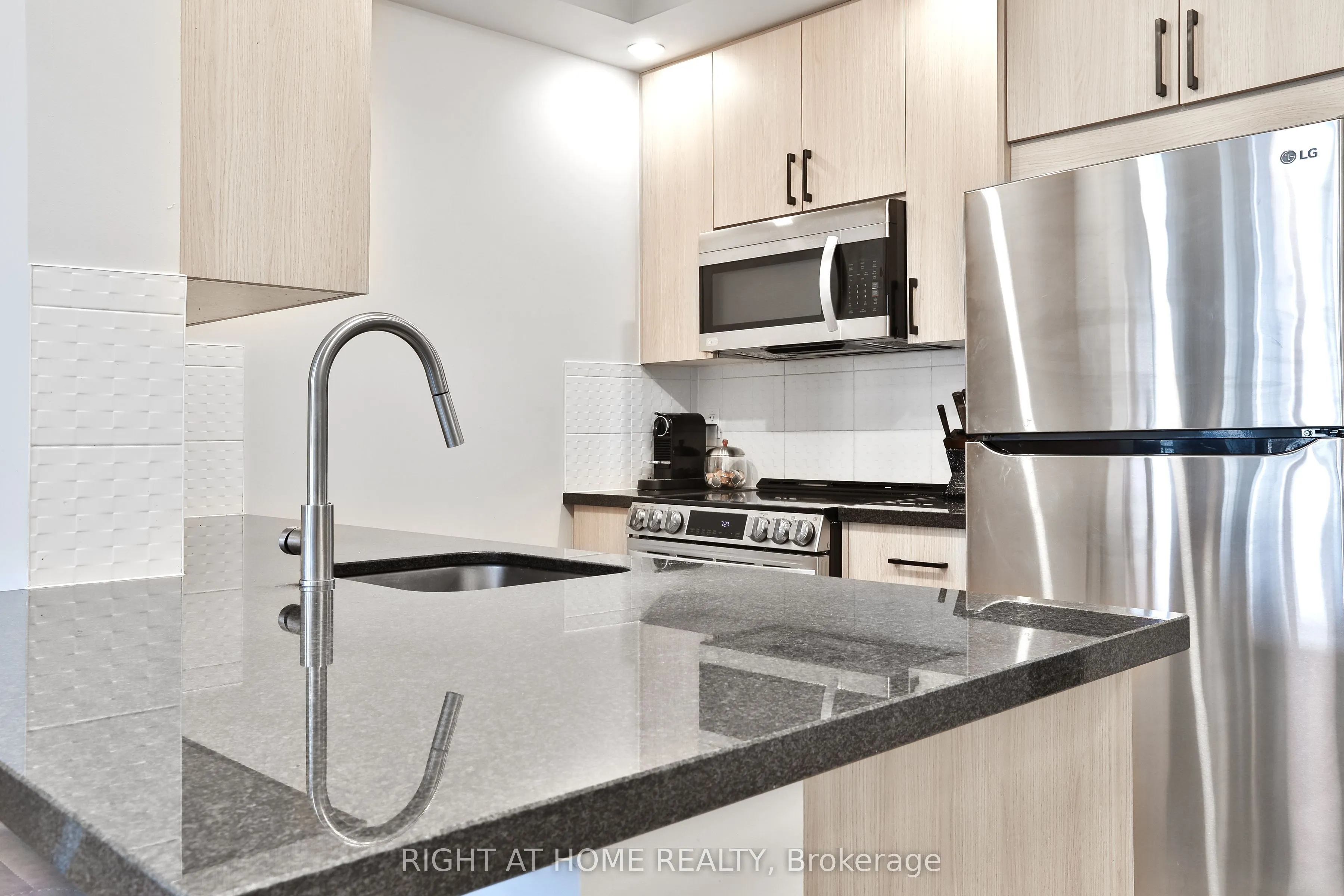 28 Linden Street, #2308