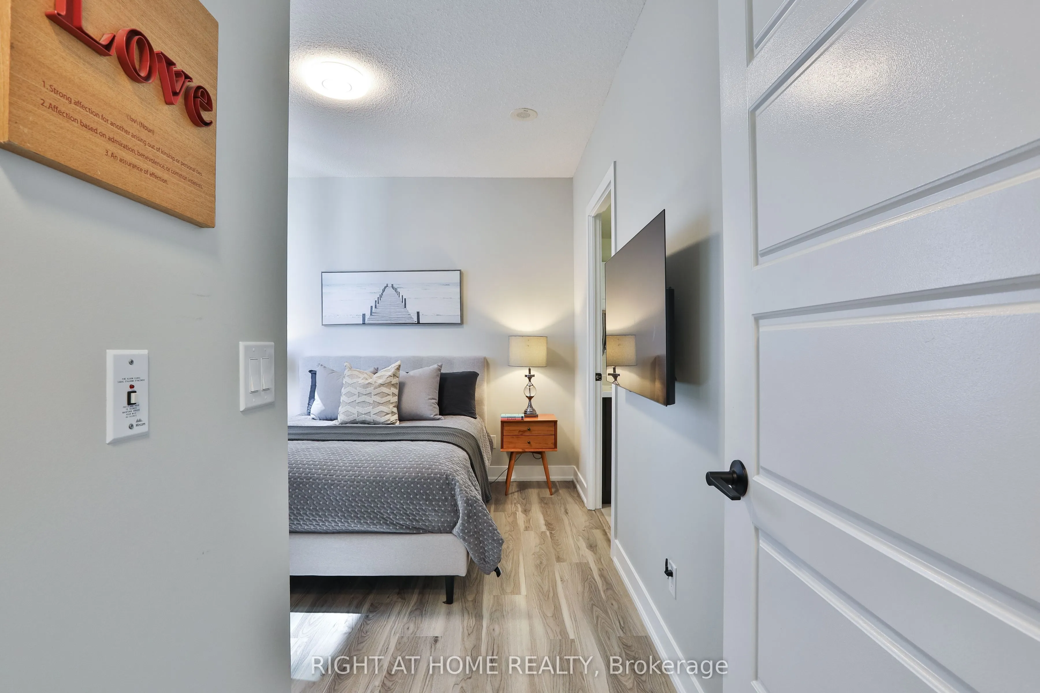 28 Linden Street, #2308