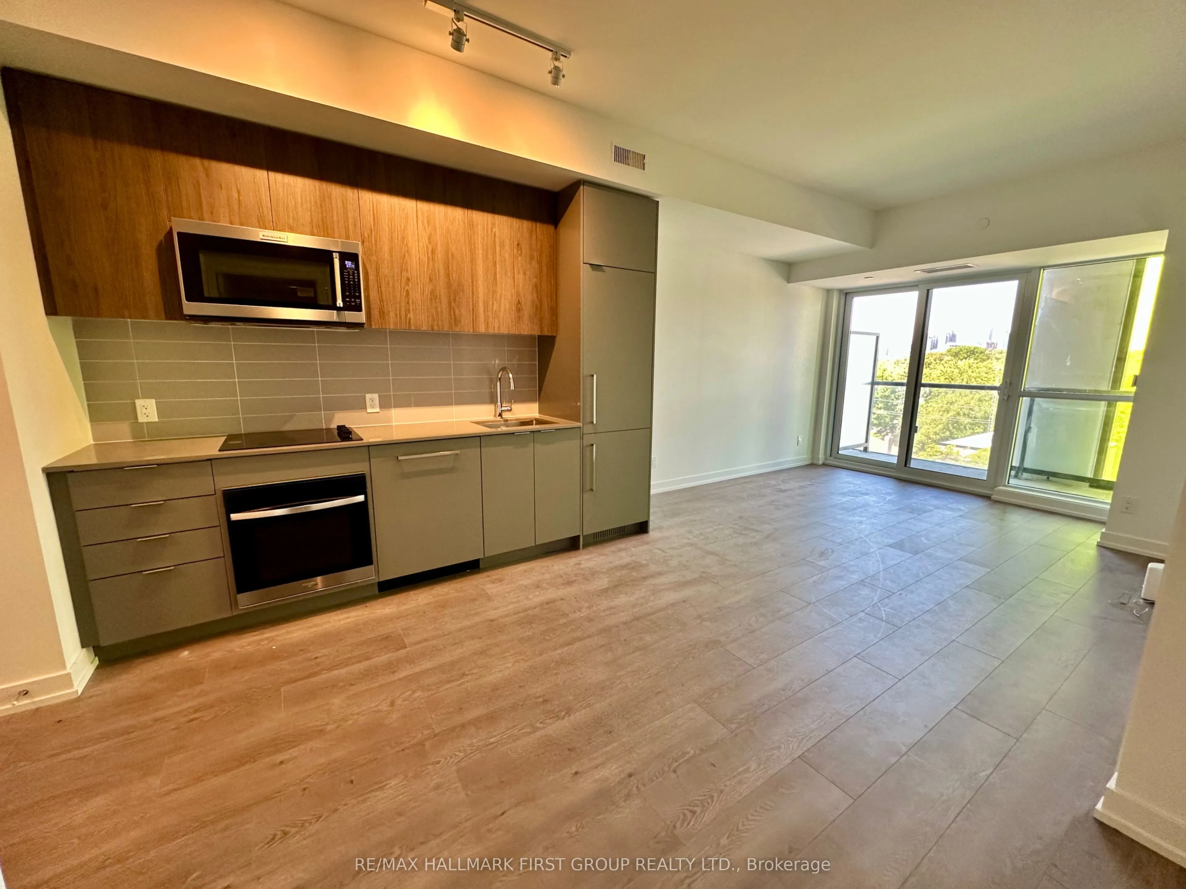 181 Sheppard Avenue E, #529