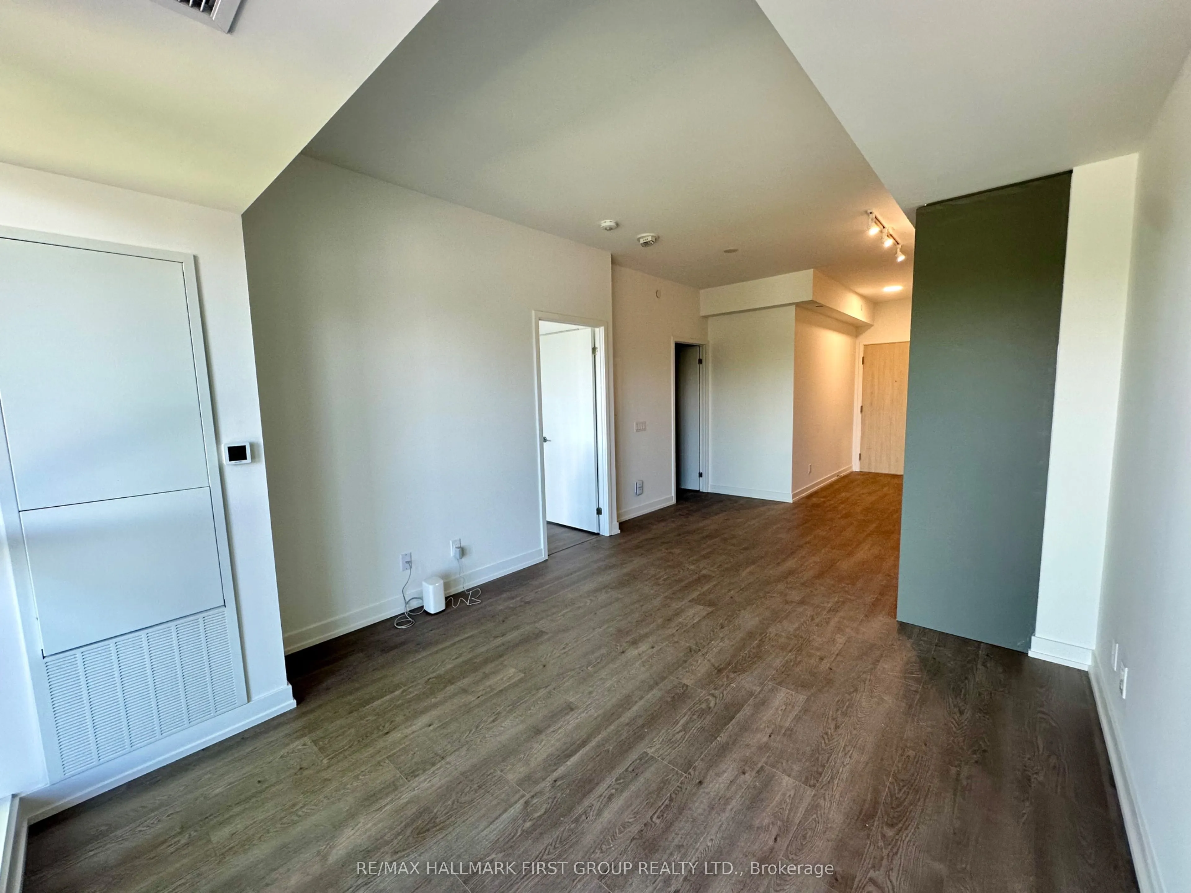 181 Sheppard Avenue E, #529