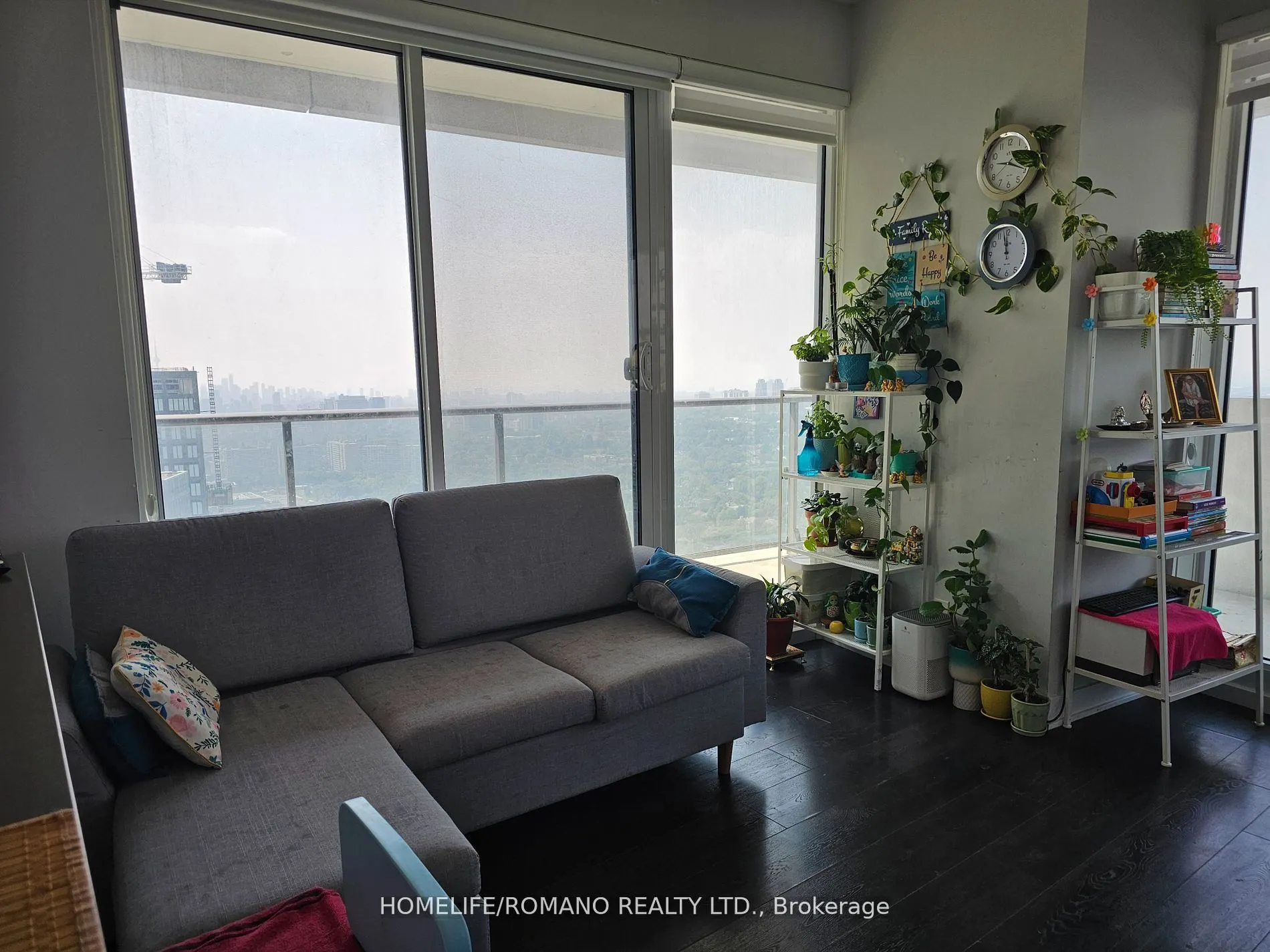 2221 Yonge Street, #4008