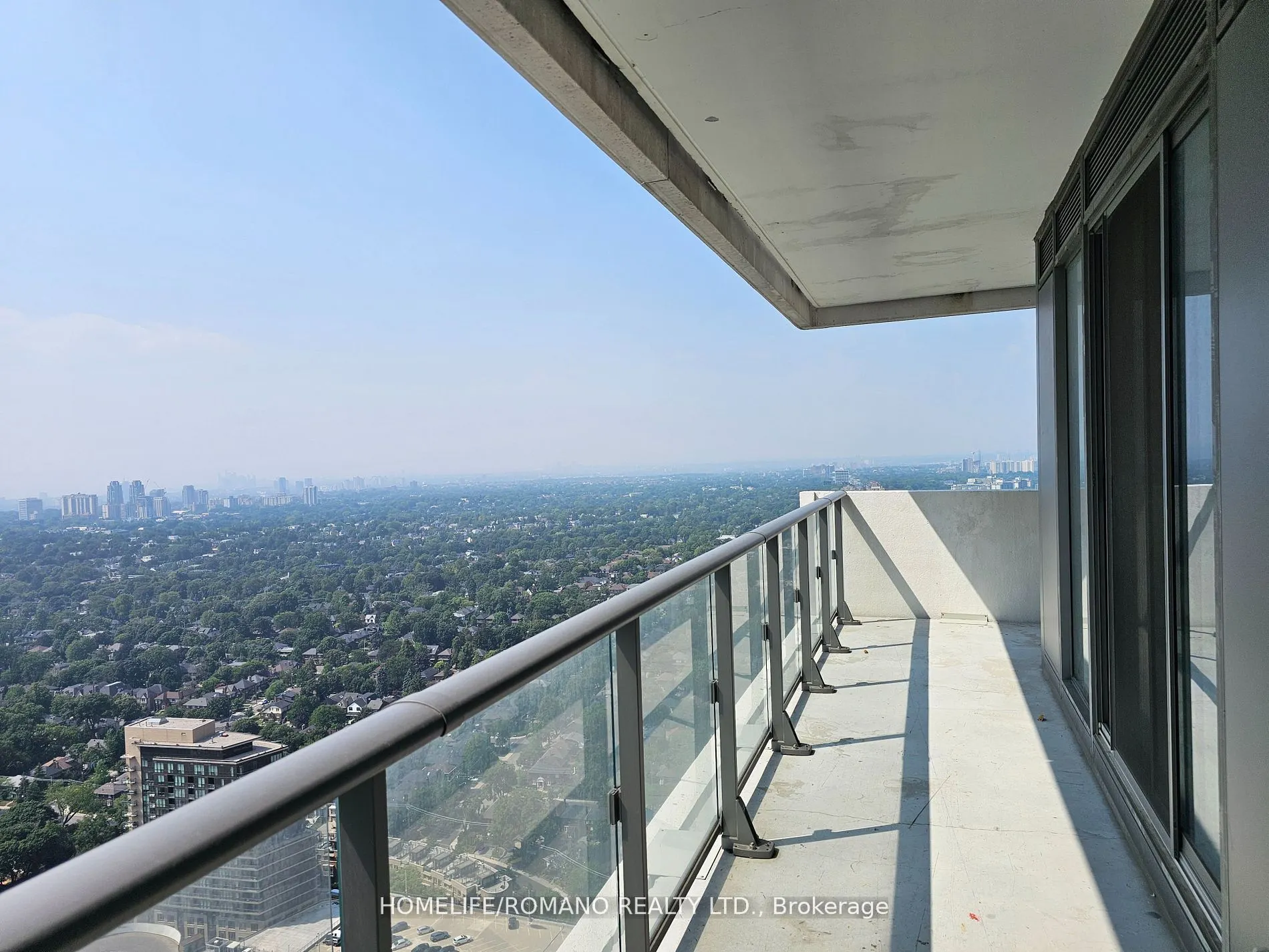 2221 Yonge Street, #4008