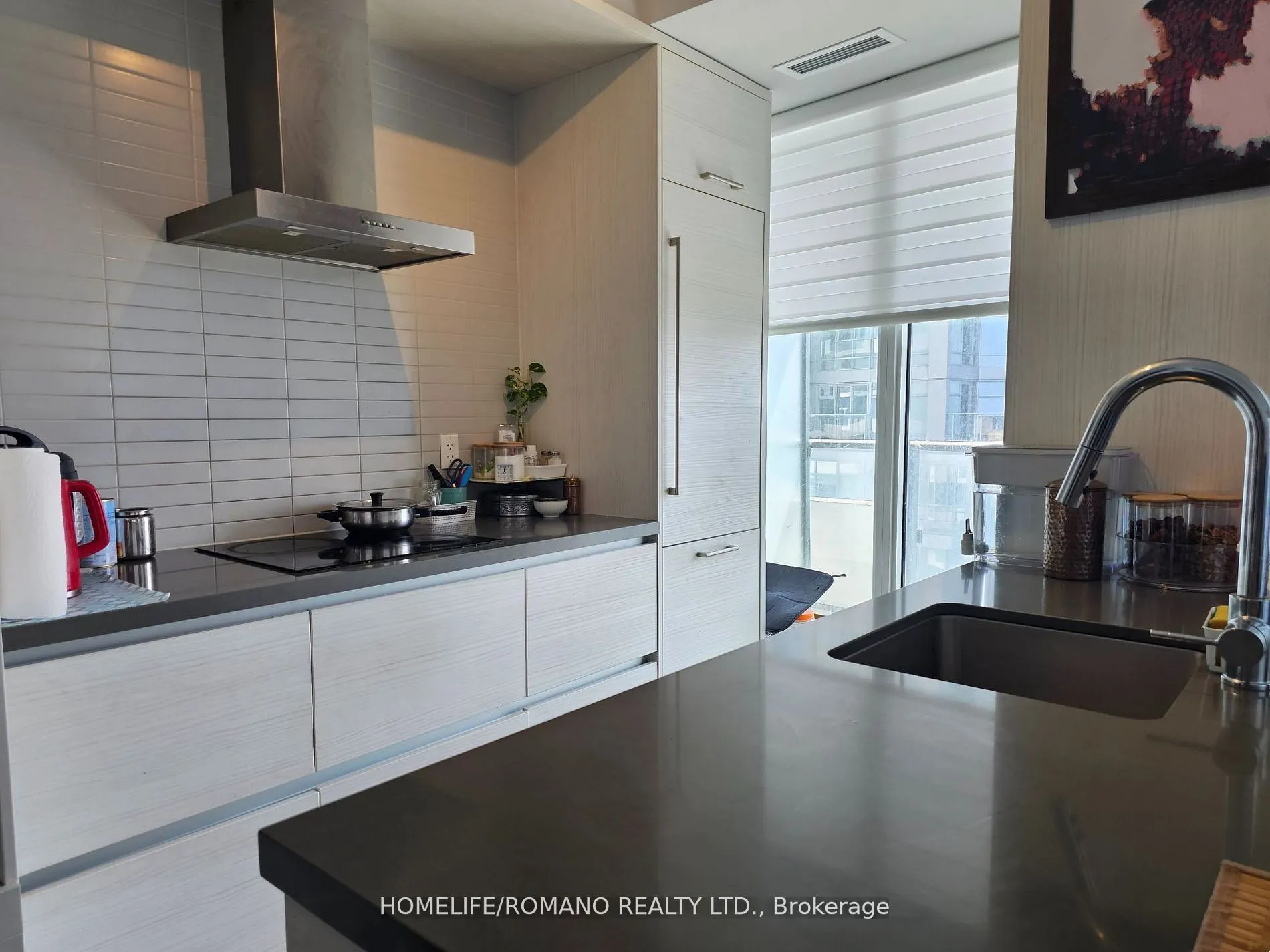 2221 Yonge Street, #4008