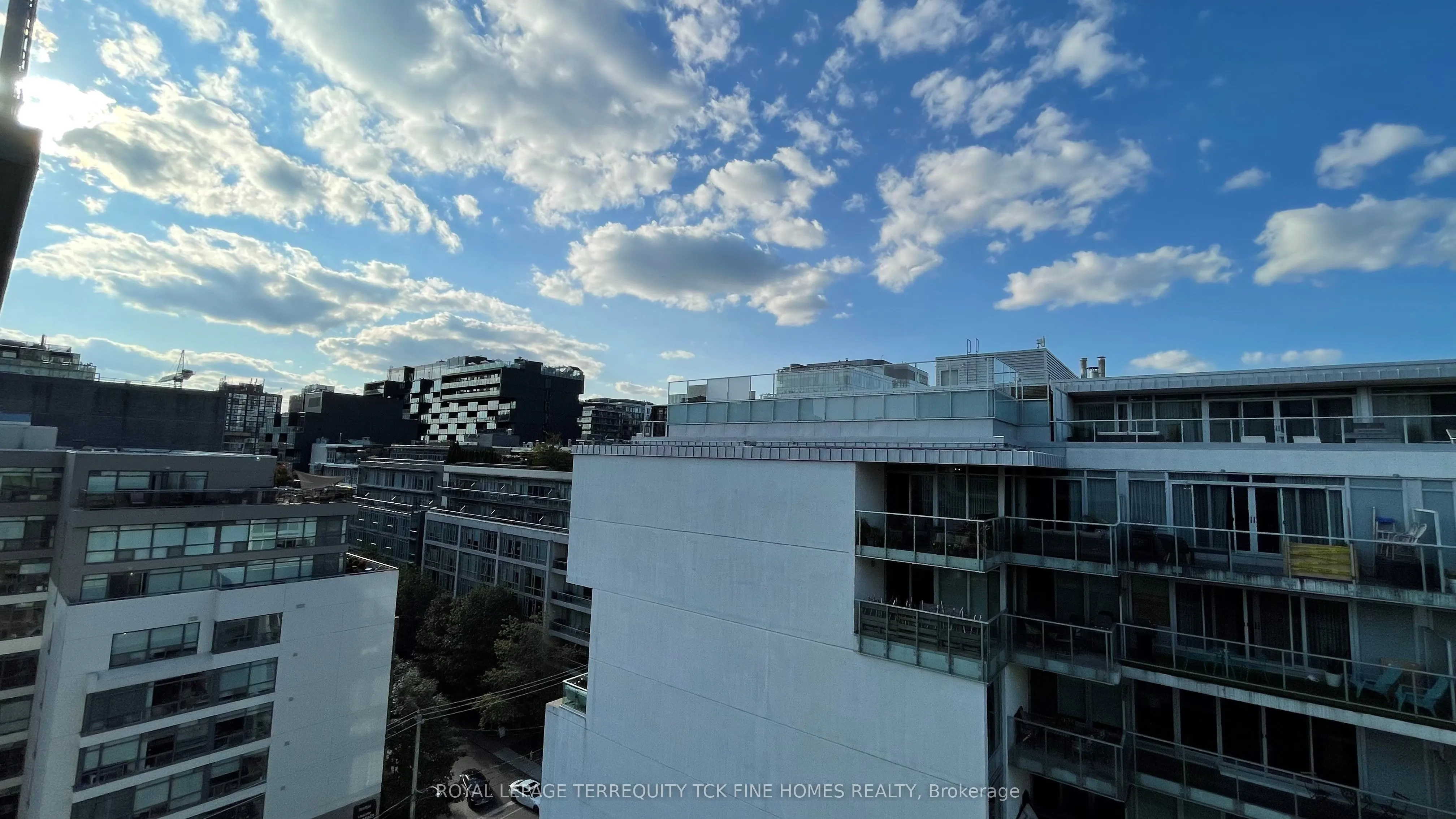 508 Wellington Street W, #1003