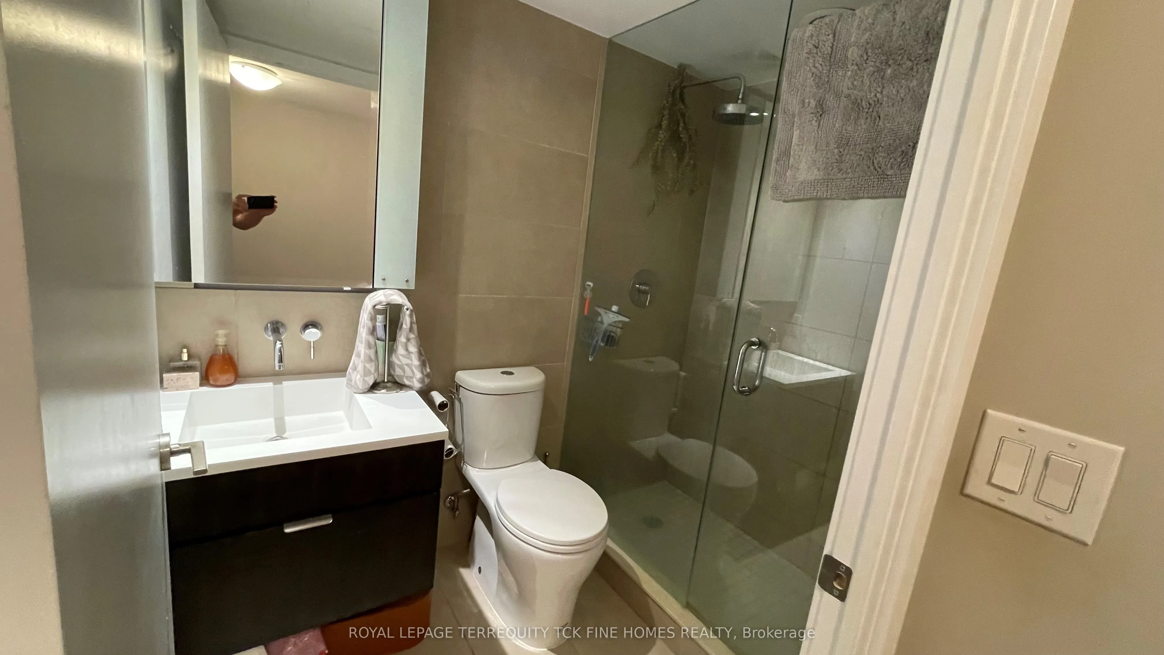 508 Wellington Street W, #1003