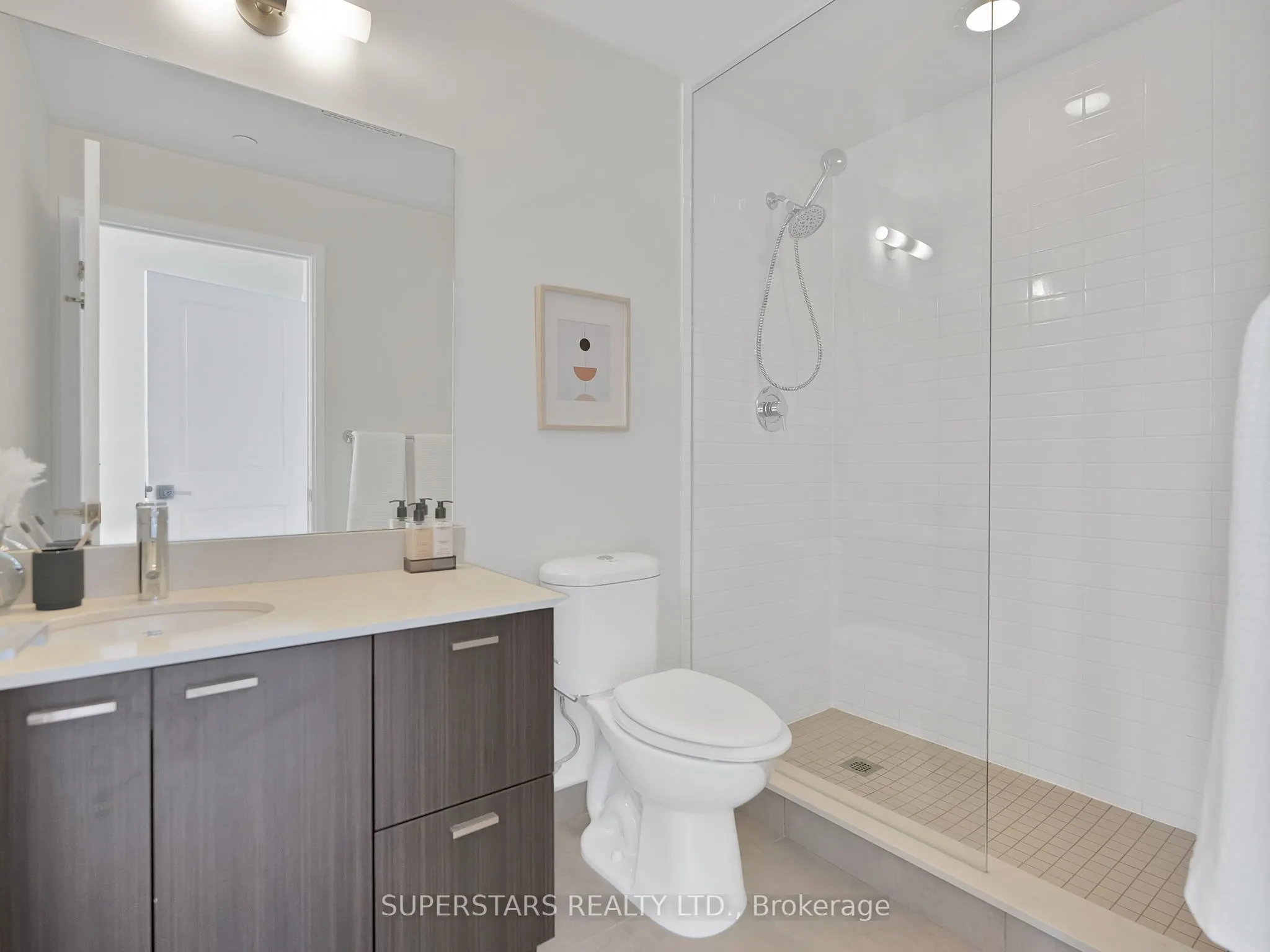 88 Sheppard Avenue E, #1802