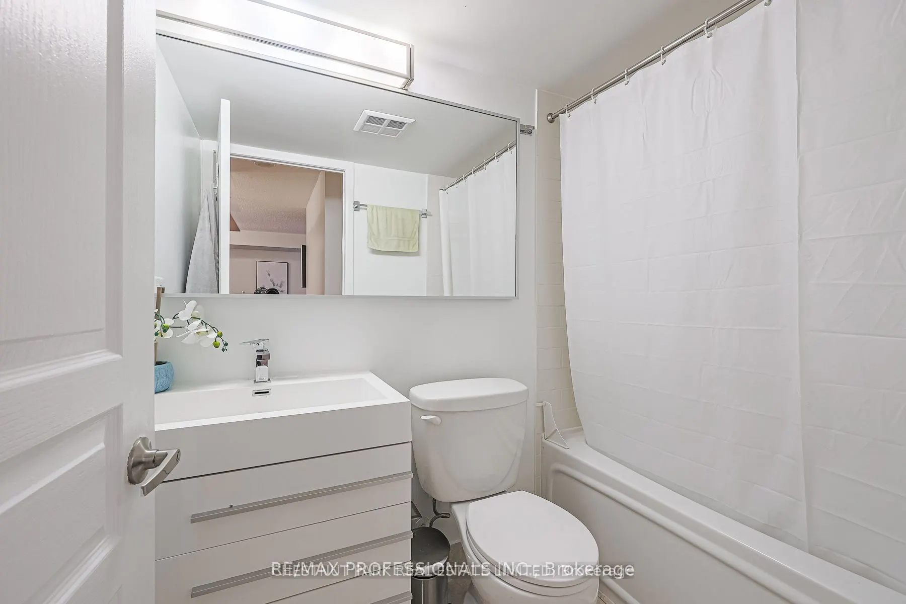 313 Richmond Street E, #953