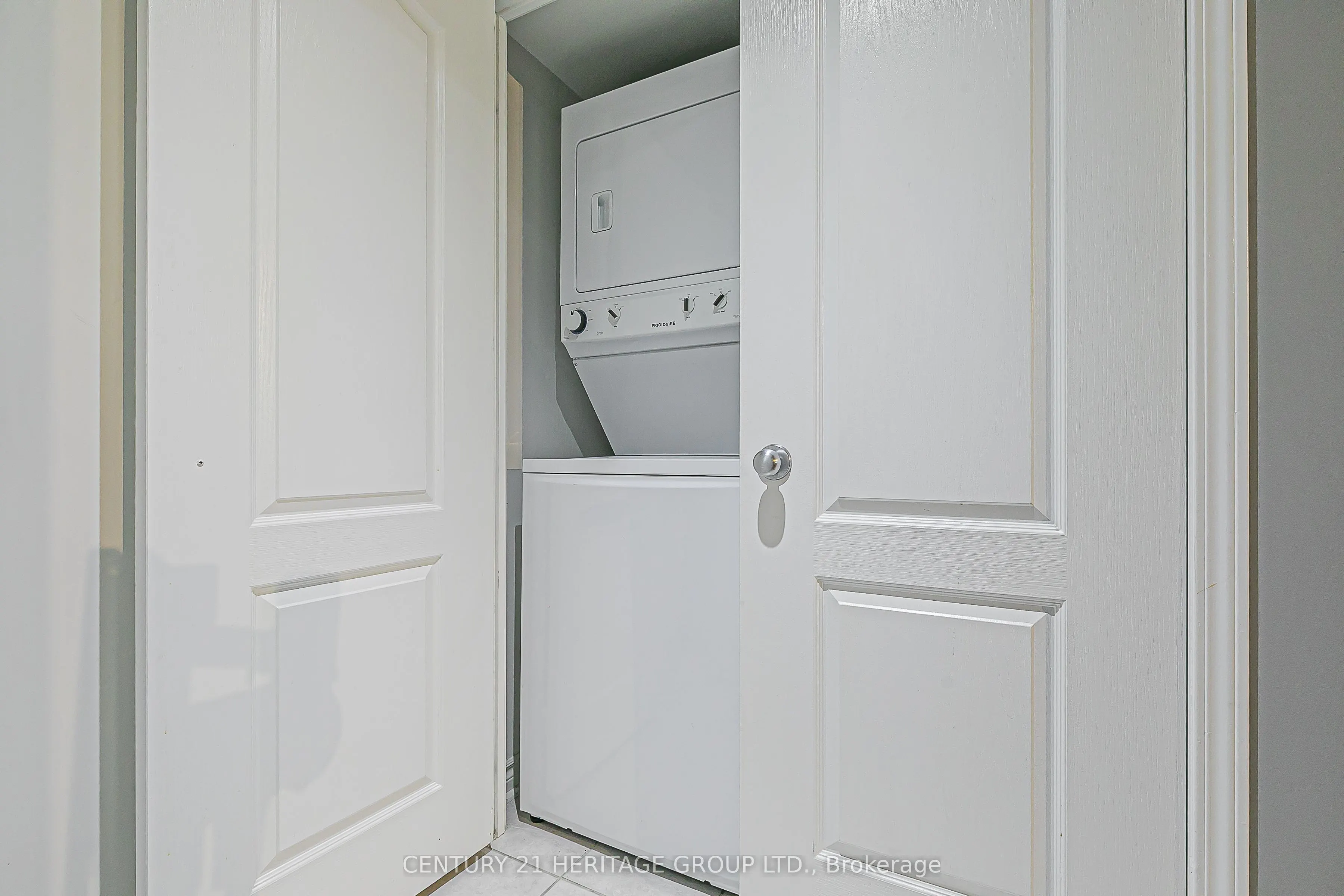 8 Rean Drive, #404