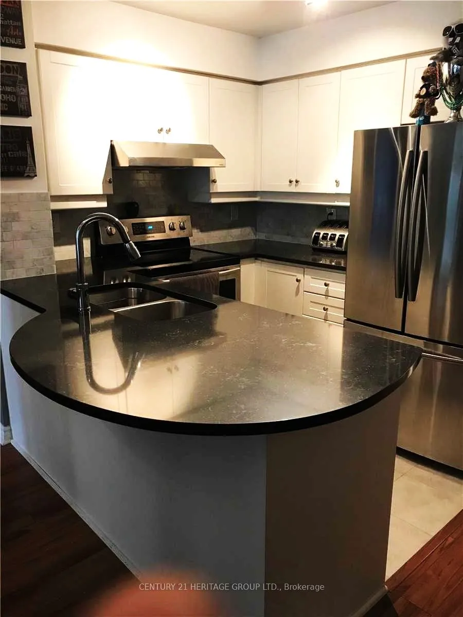 8 Rean Drive, #404