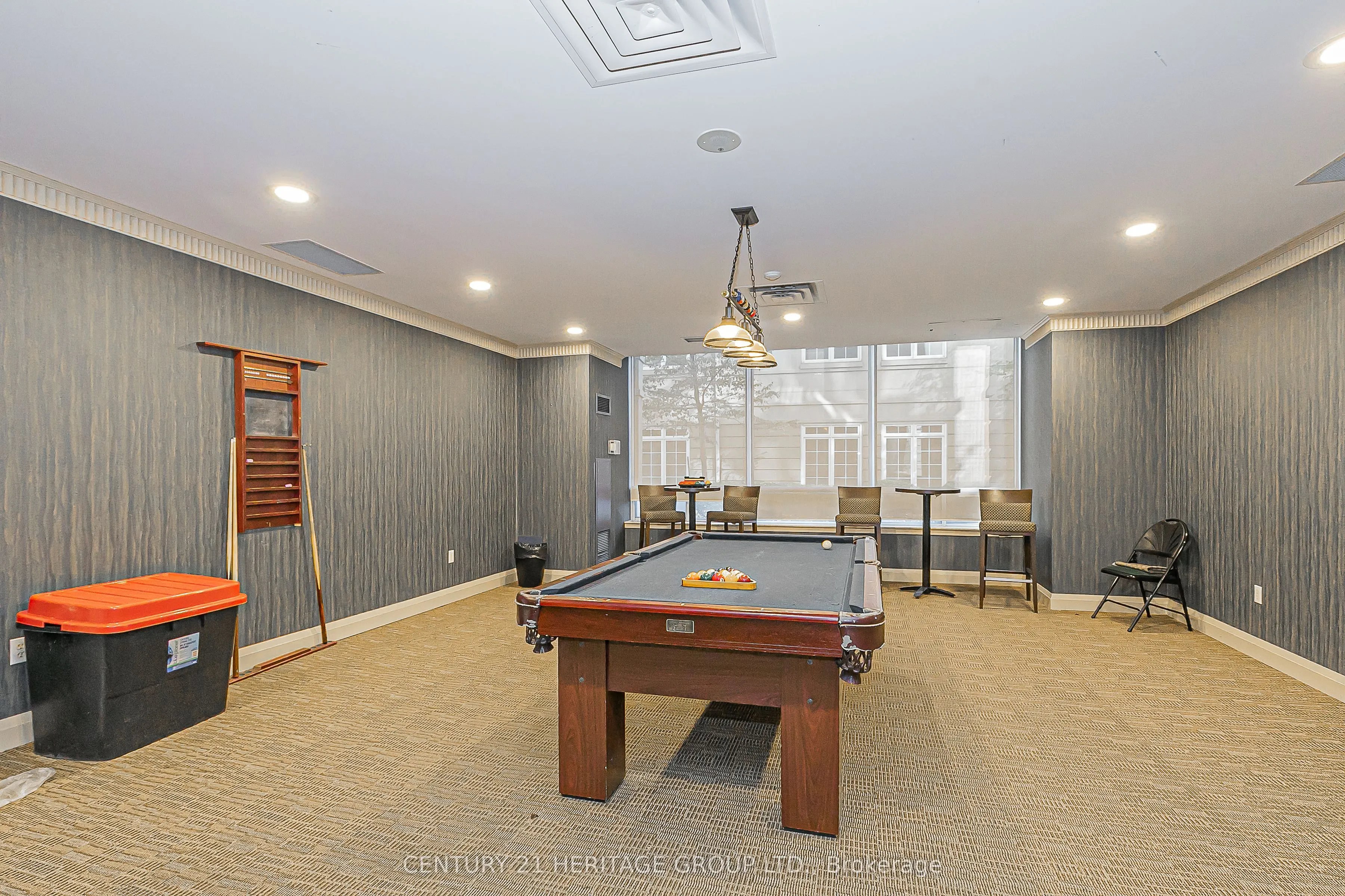 8 Rean Drive, #404