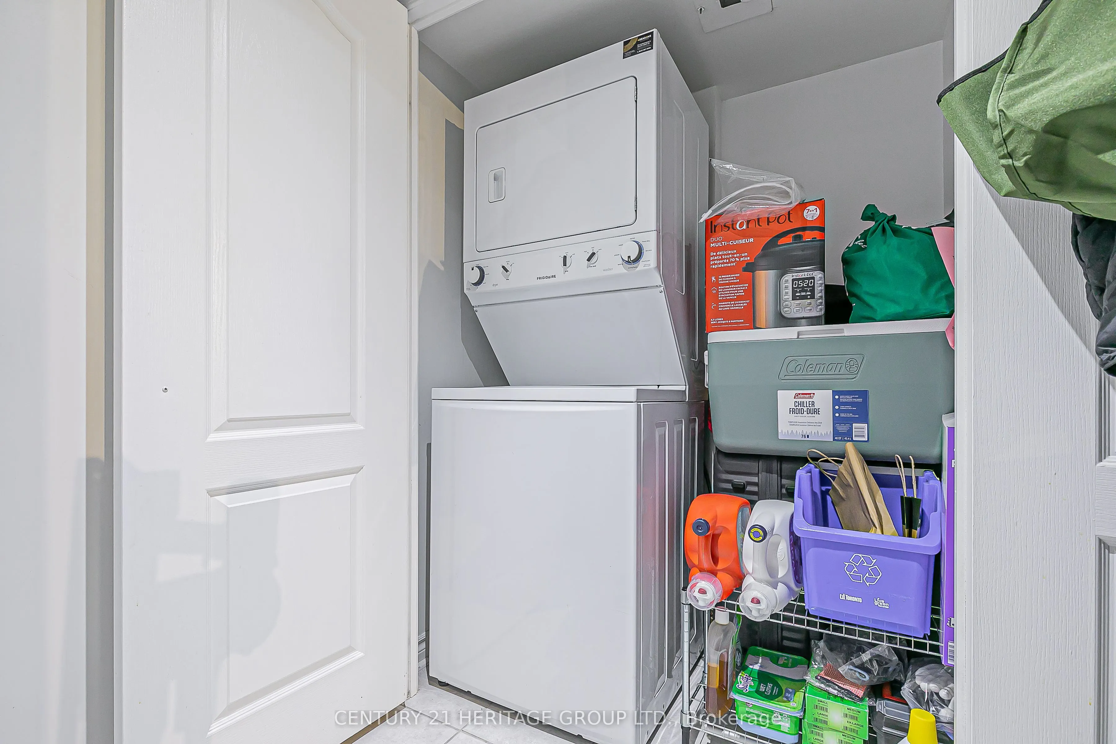 8 Rean Drive, #404
