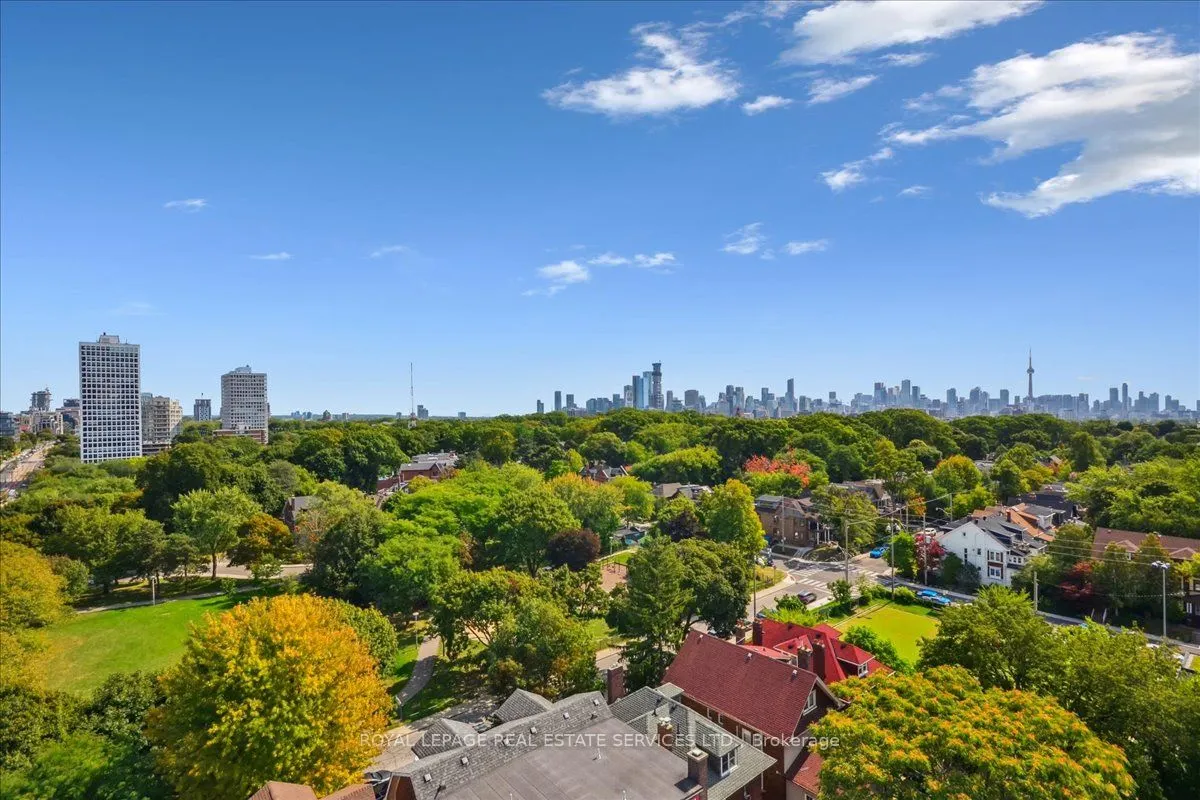 501 St Clair Avenue W, #905