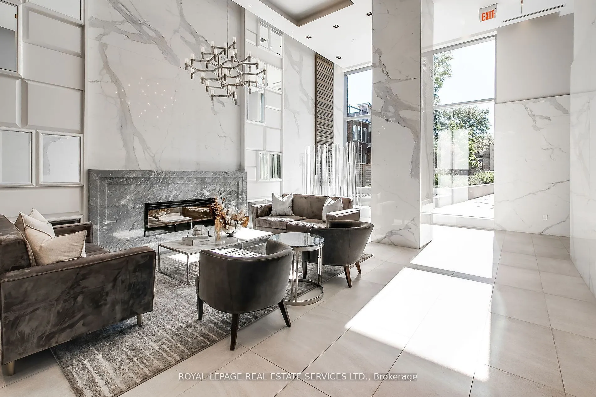 501 St Clair Avenue W, #905