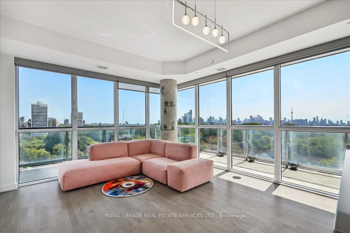 501 St Clair Avenue W, #905