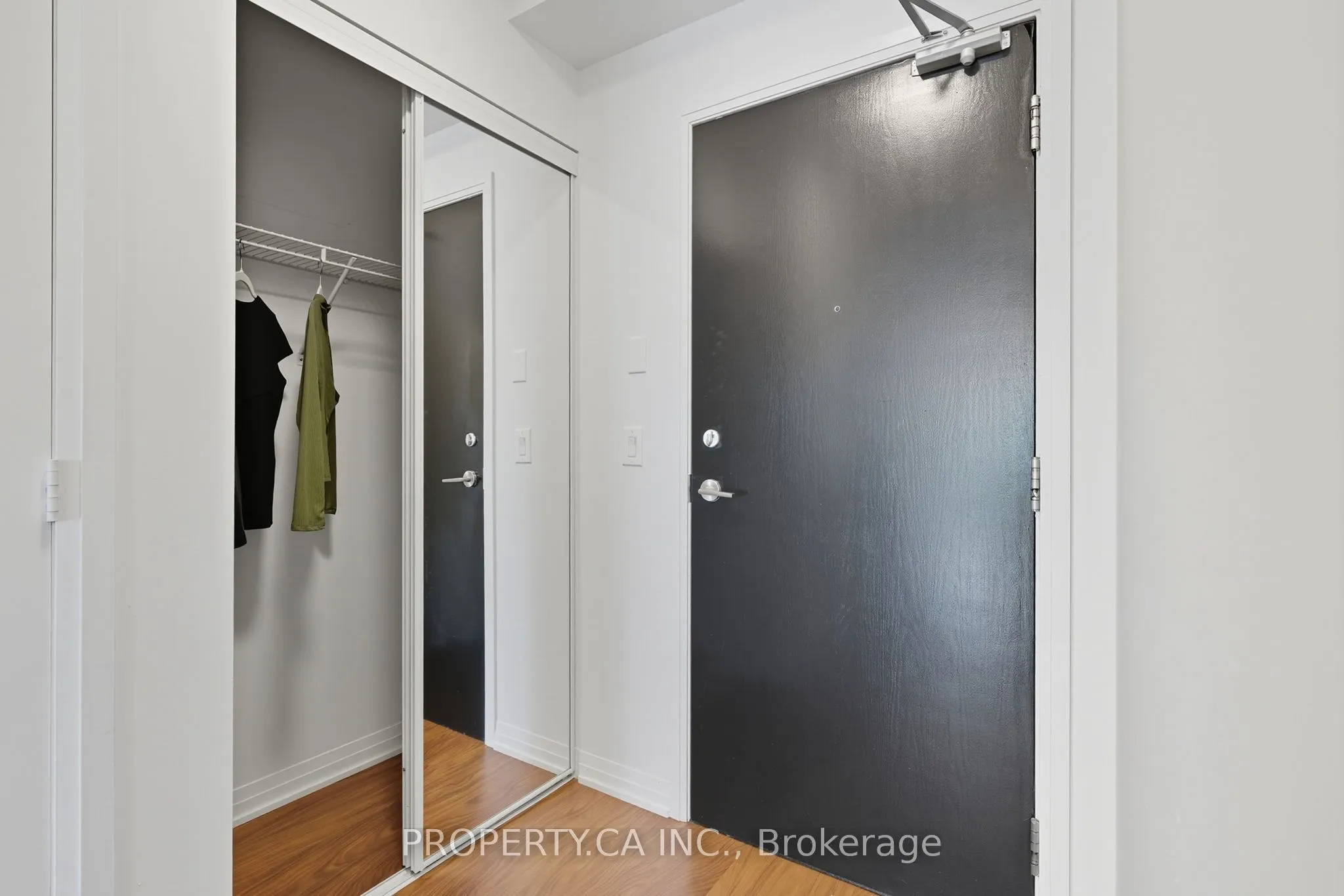 25 Cole Street, #720