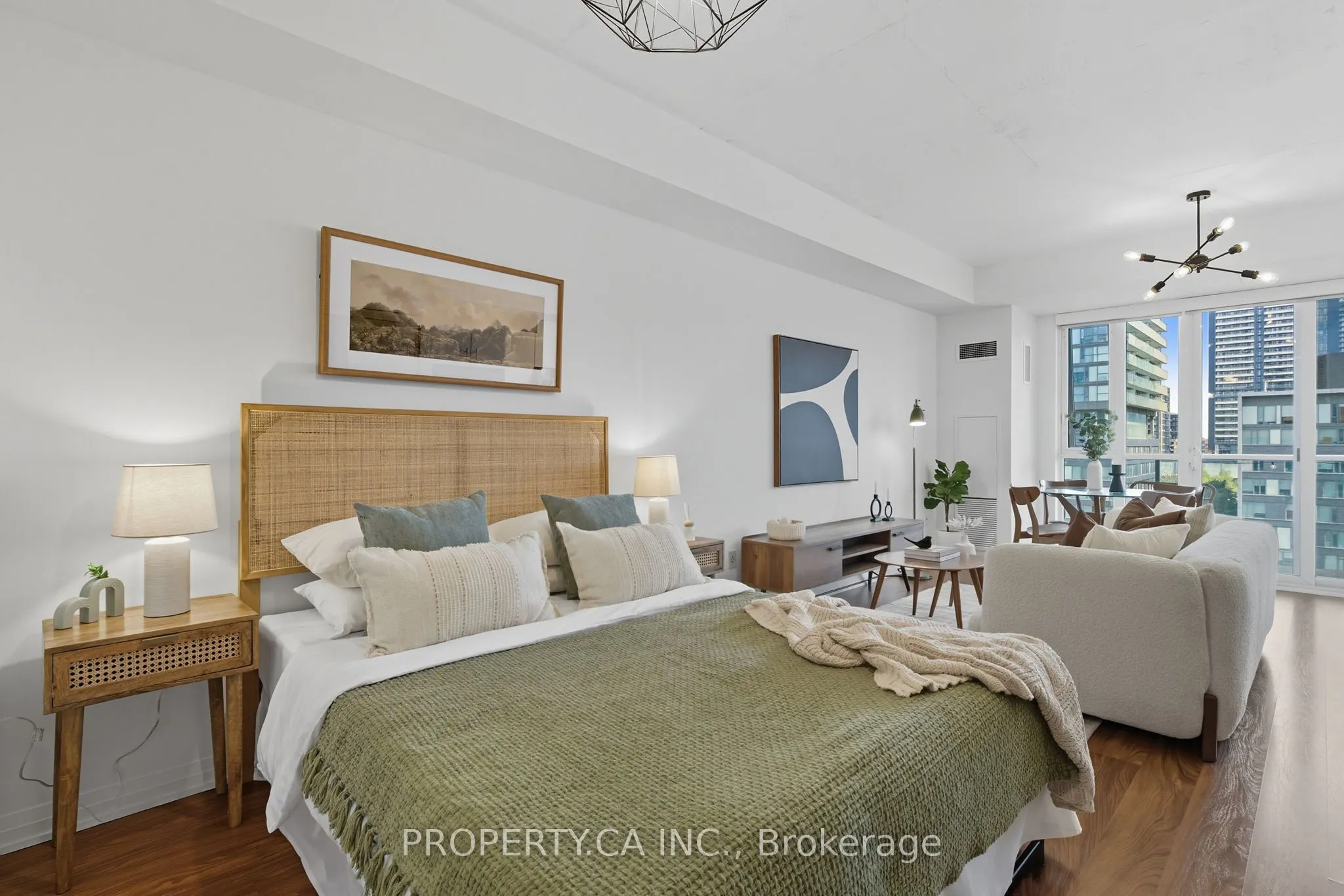 25 Cole Street, #720