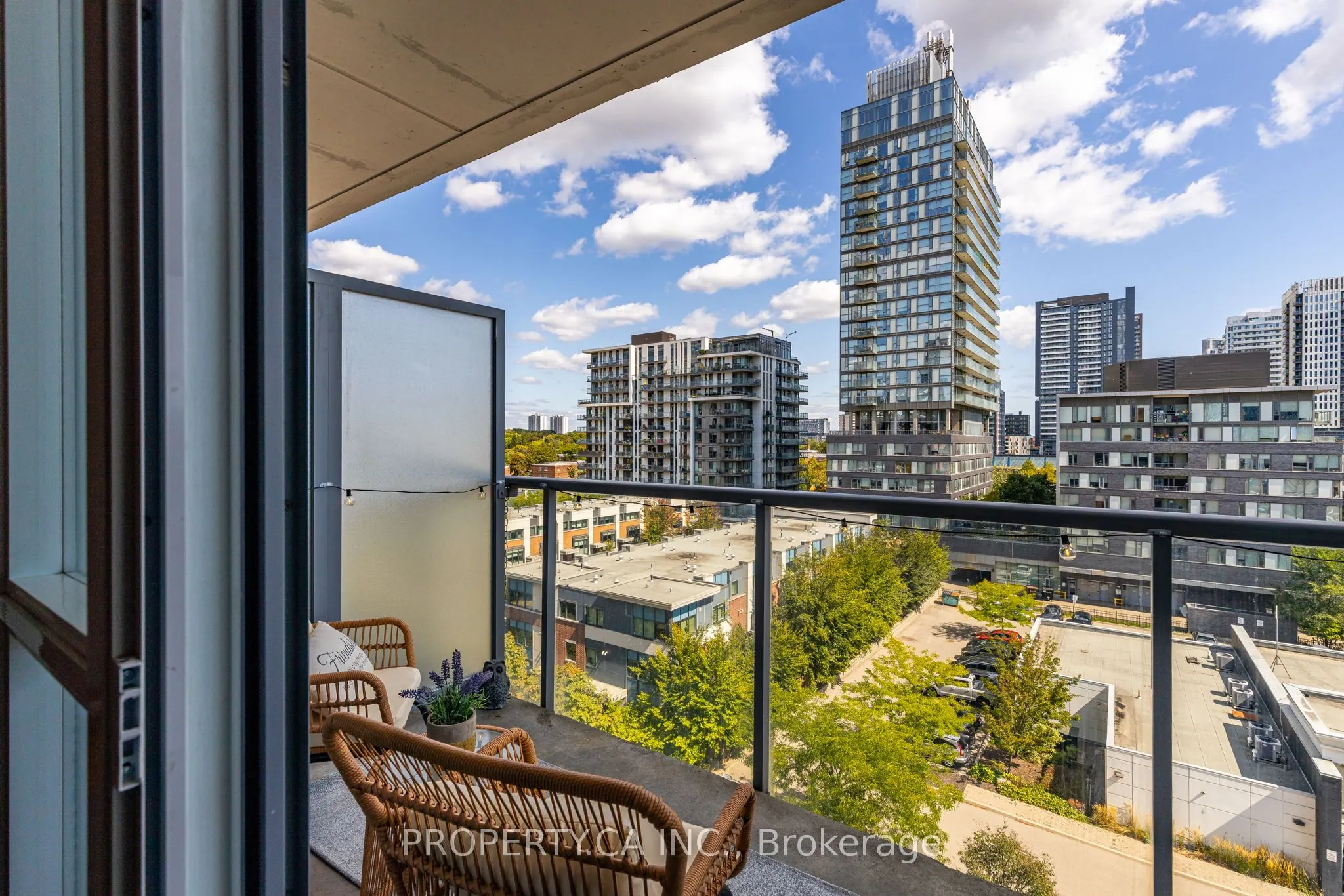 25 Cole Street, #720