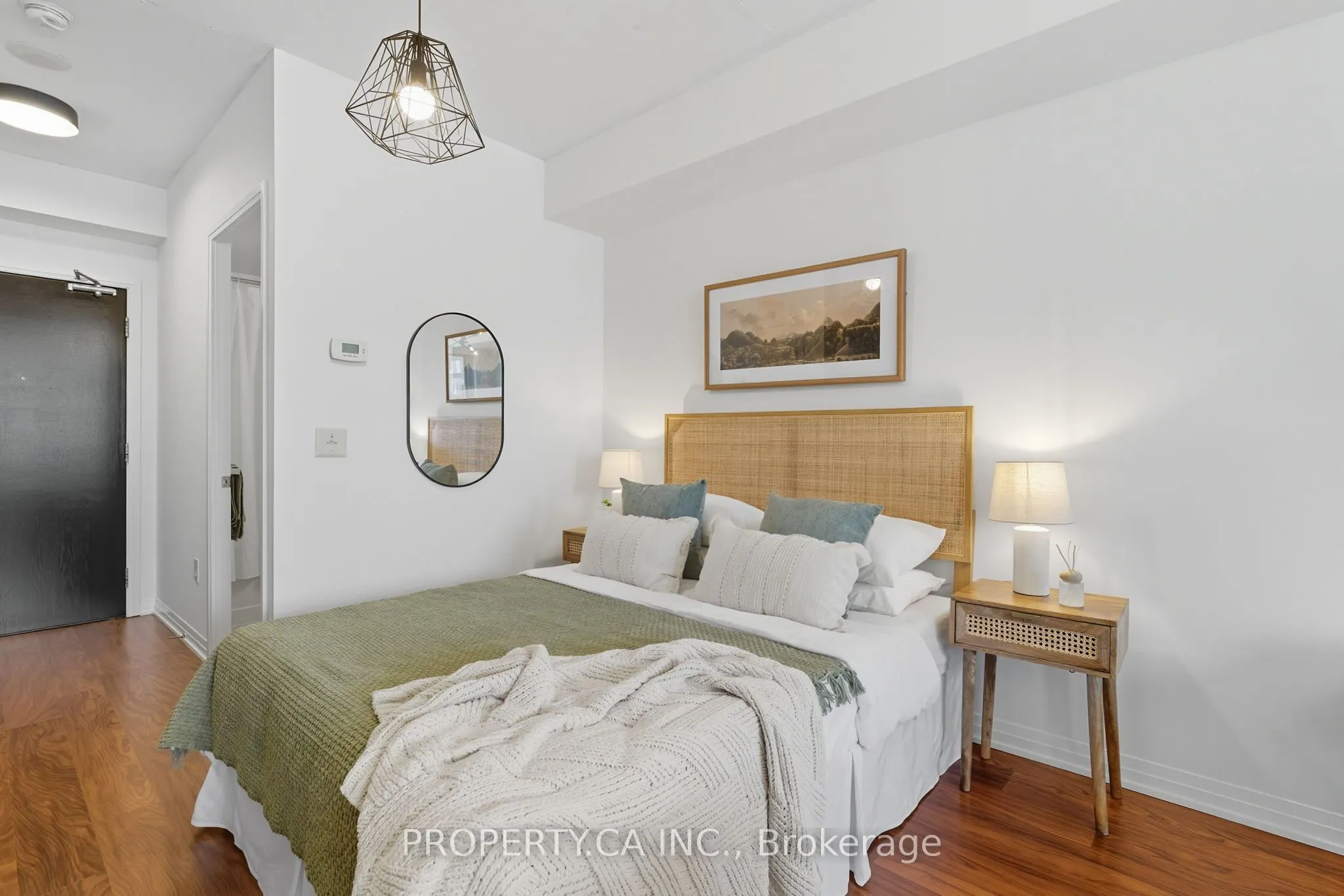 25 Cole Street, #720