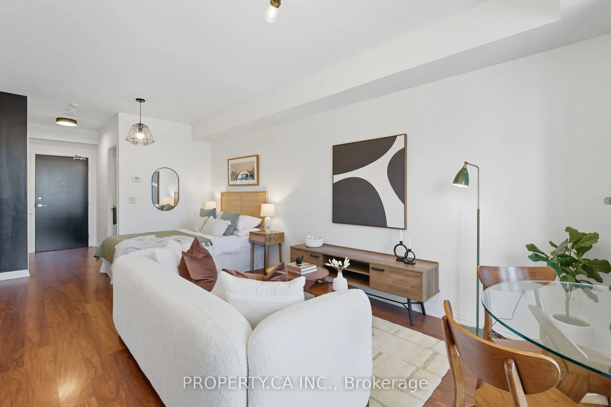 25 Cole Street, #720