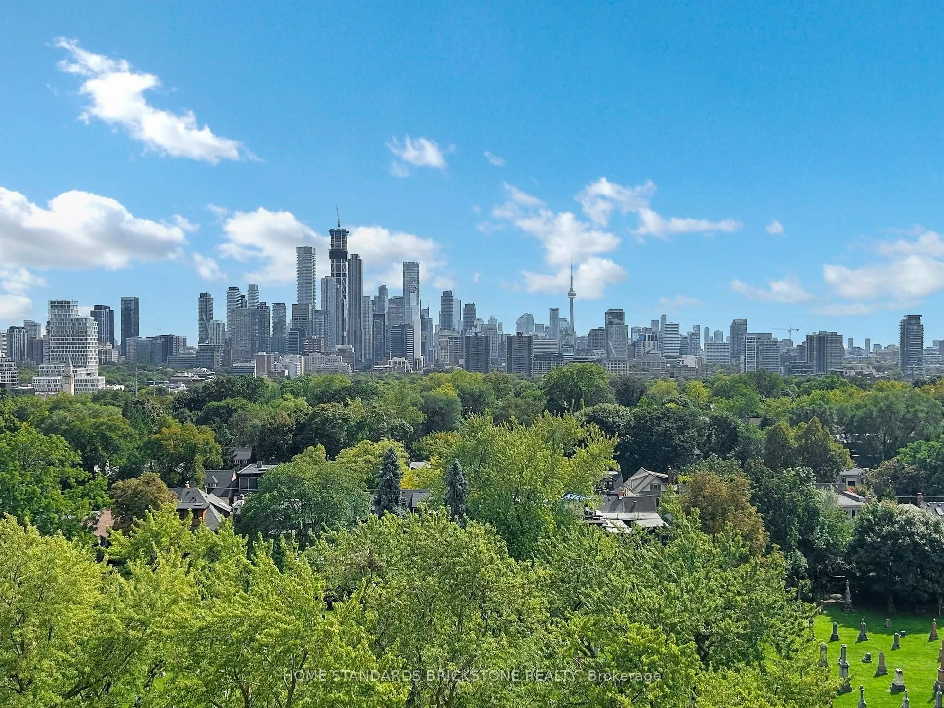 61 St Clair Avenue W, #1102