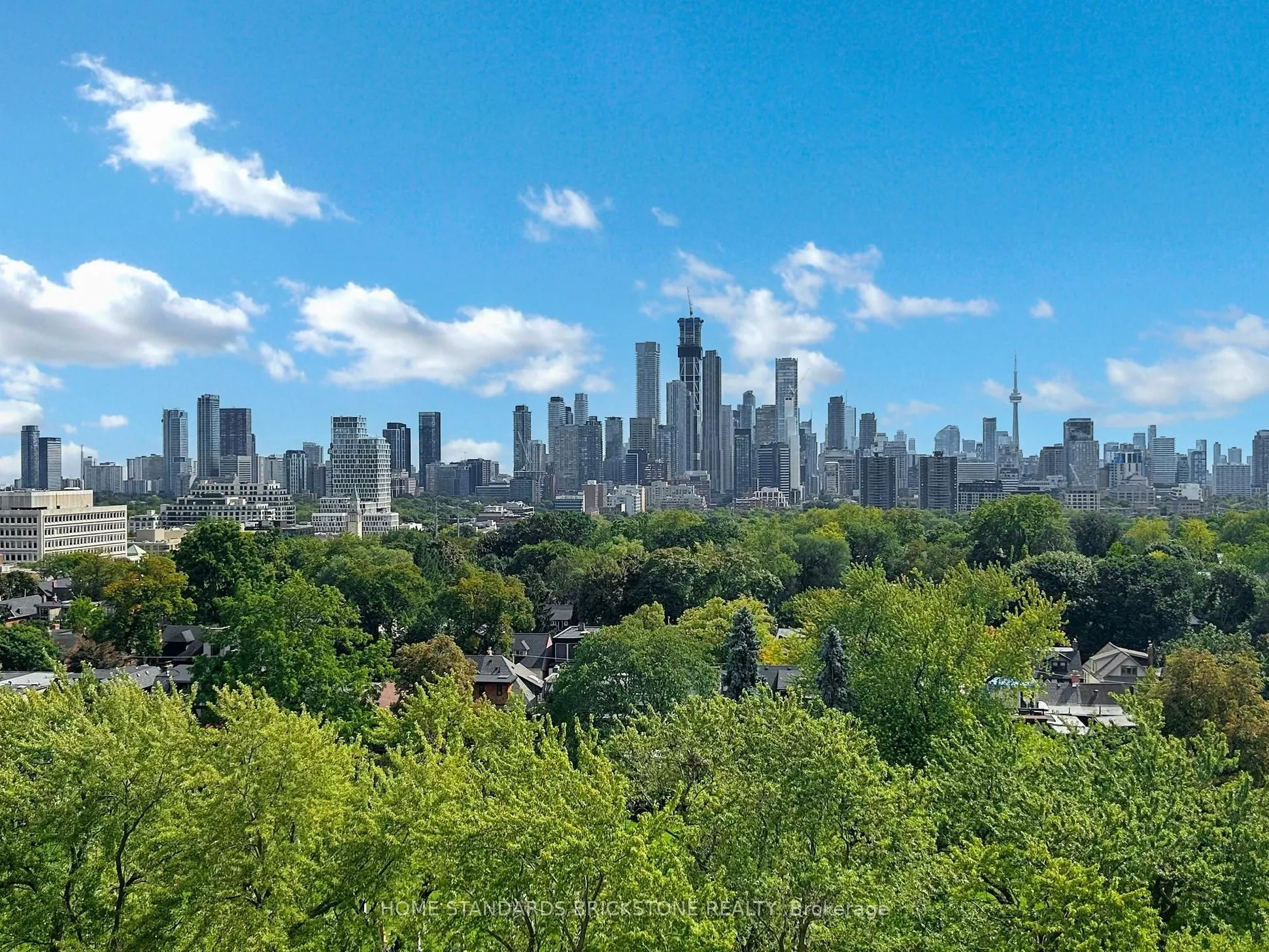 61 St Clair Avenue W, #1102