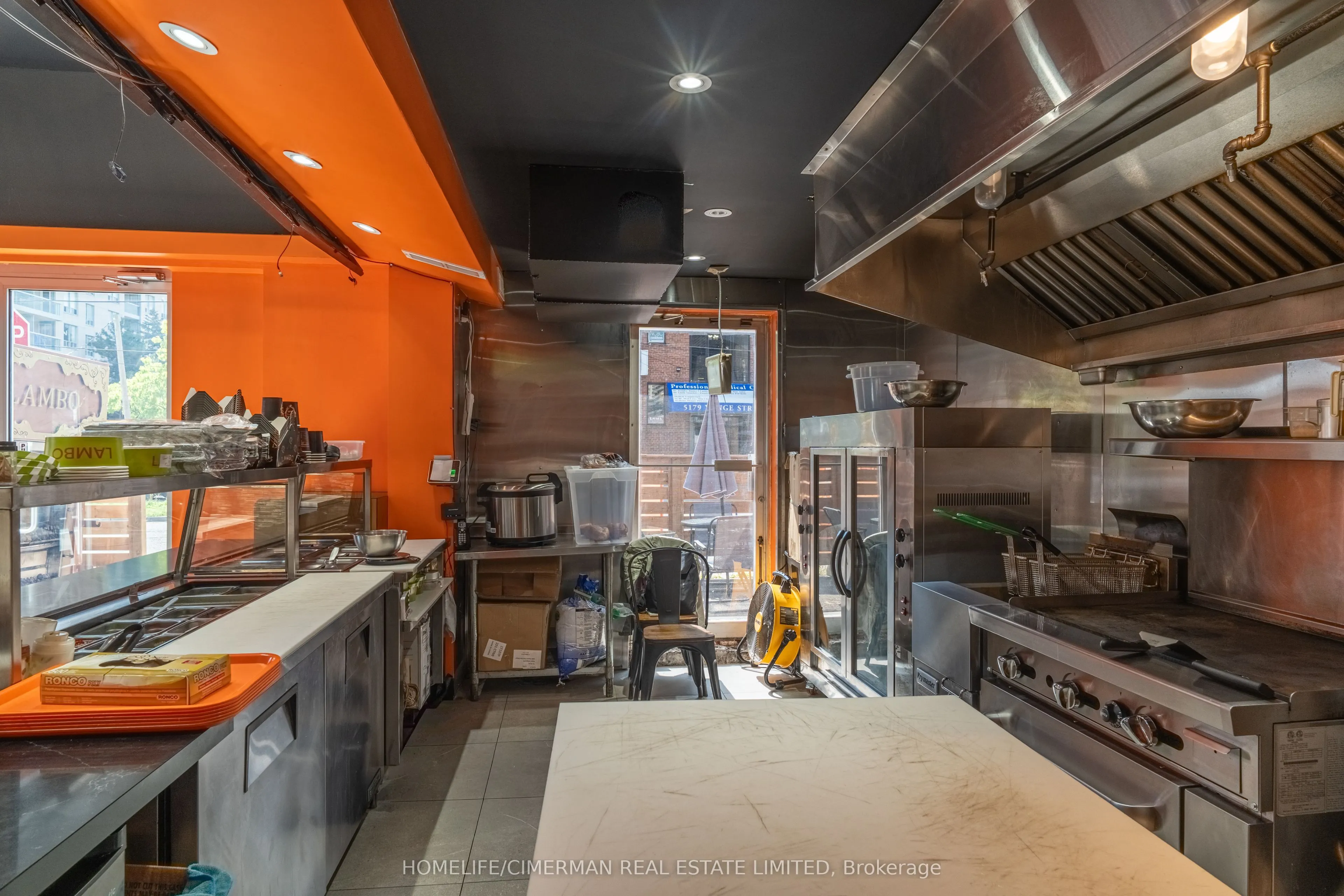8 Kingsdale Avenue