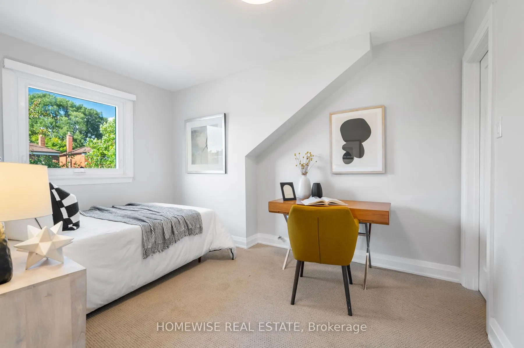 17 Earnscliffe Road