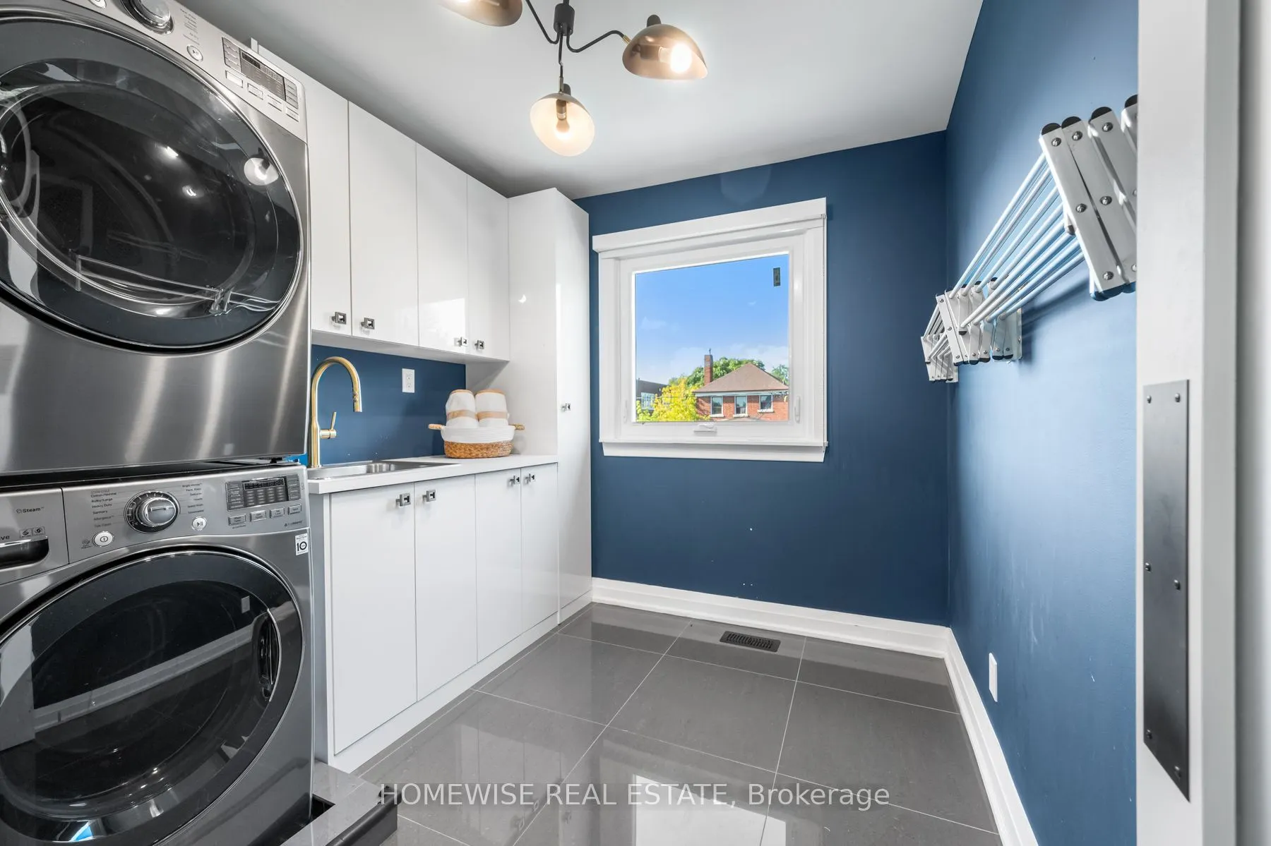 17 Earnscliffe Road