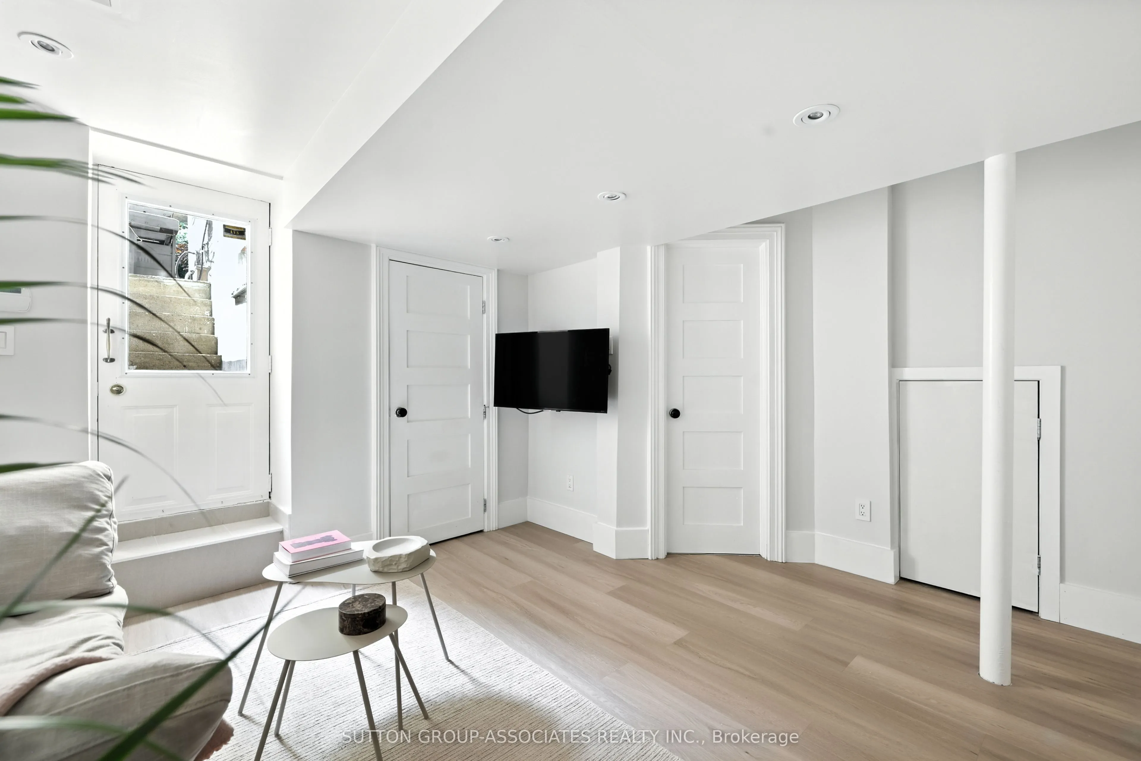 330 Markham Street