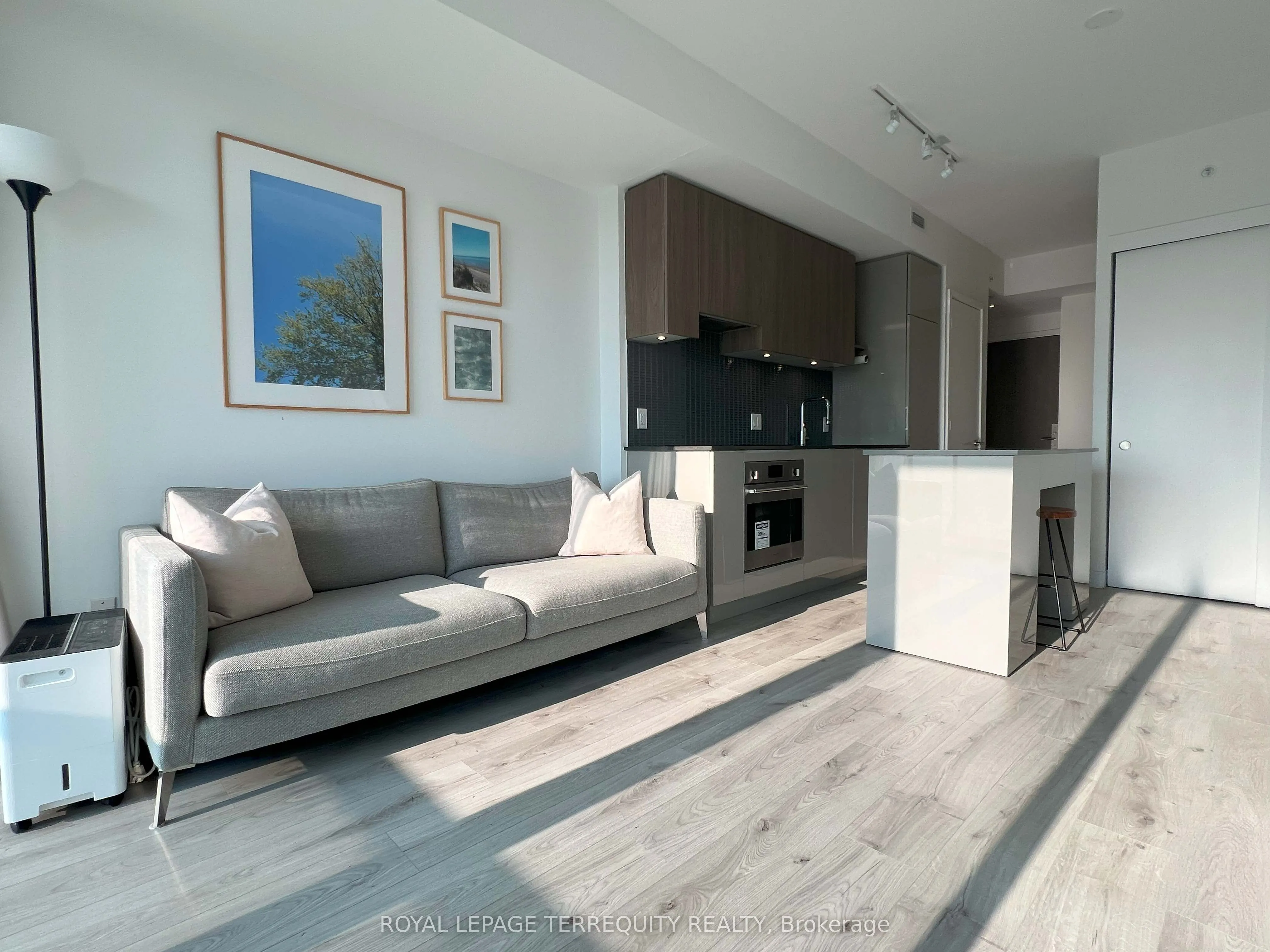 161 Roehampton Avenue, #3912